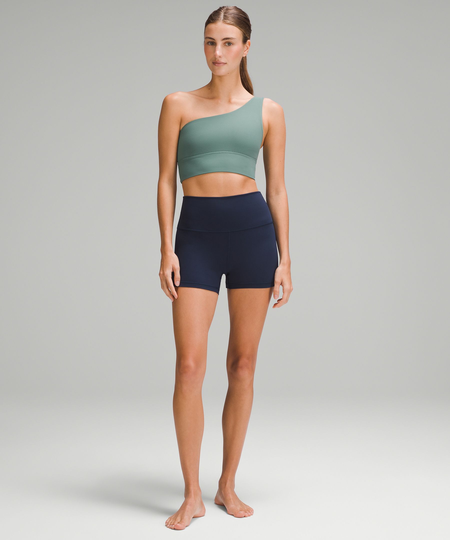 Soutien-gorge lululemon Align&trade; asym&eacute;trique *Maintien l&eacute;ger, bonnets&nbsp;A et&nbsp;B
