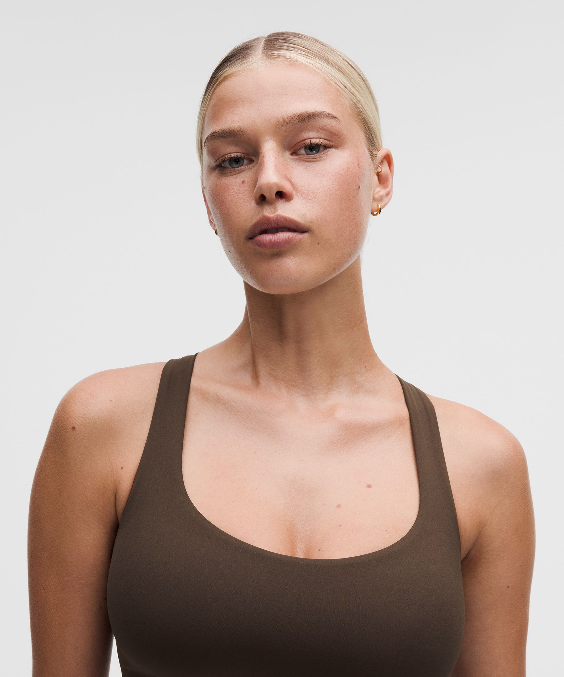Brassi&egrave;re de yoga FlexyFlex &agrave; bretelles multiples *Maintien l&eacute;ger, bonnets D-DDD