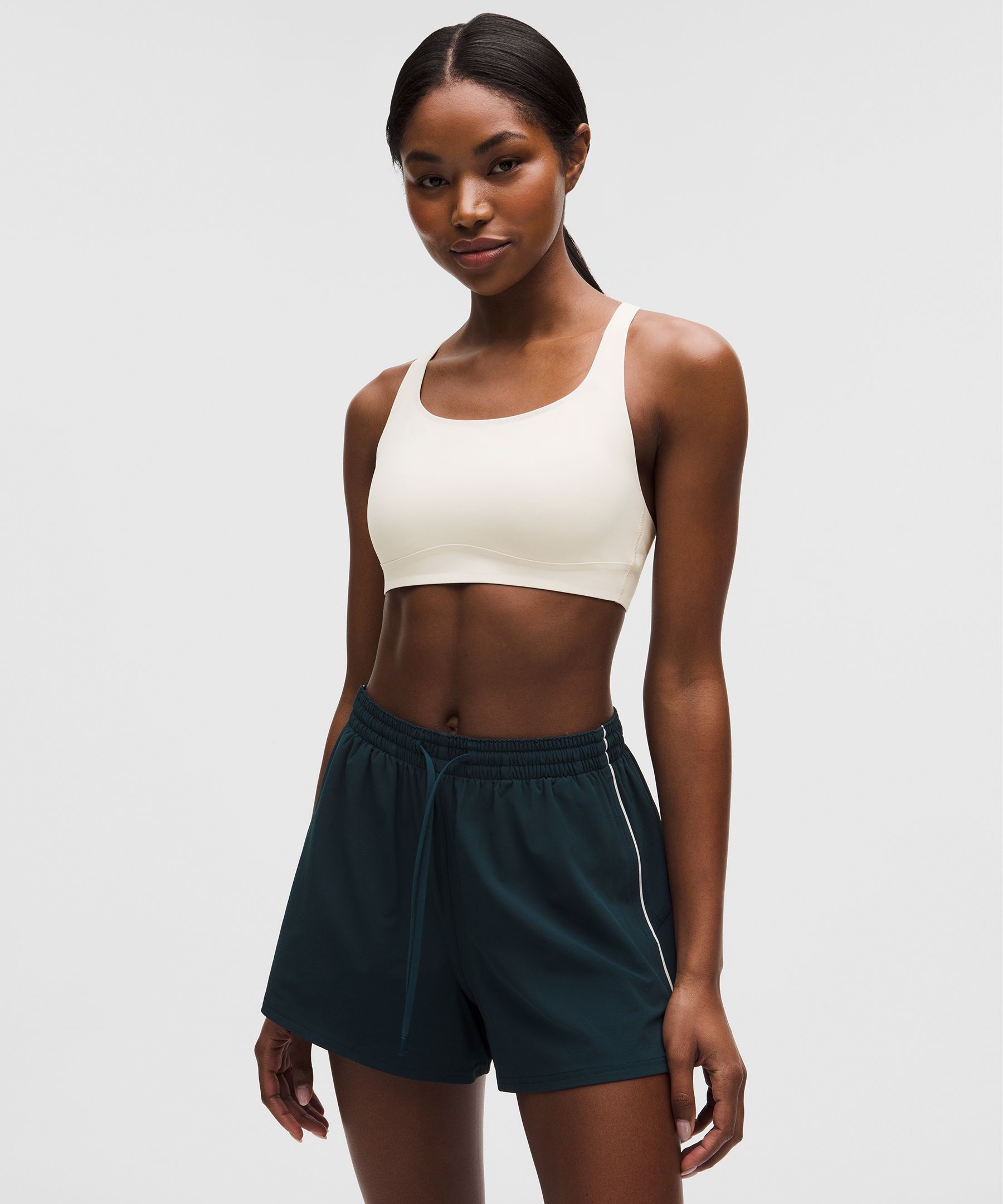 Everlux ストラッピーバック スポーツブラ *ミディアムサポート、B/C