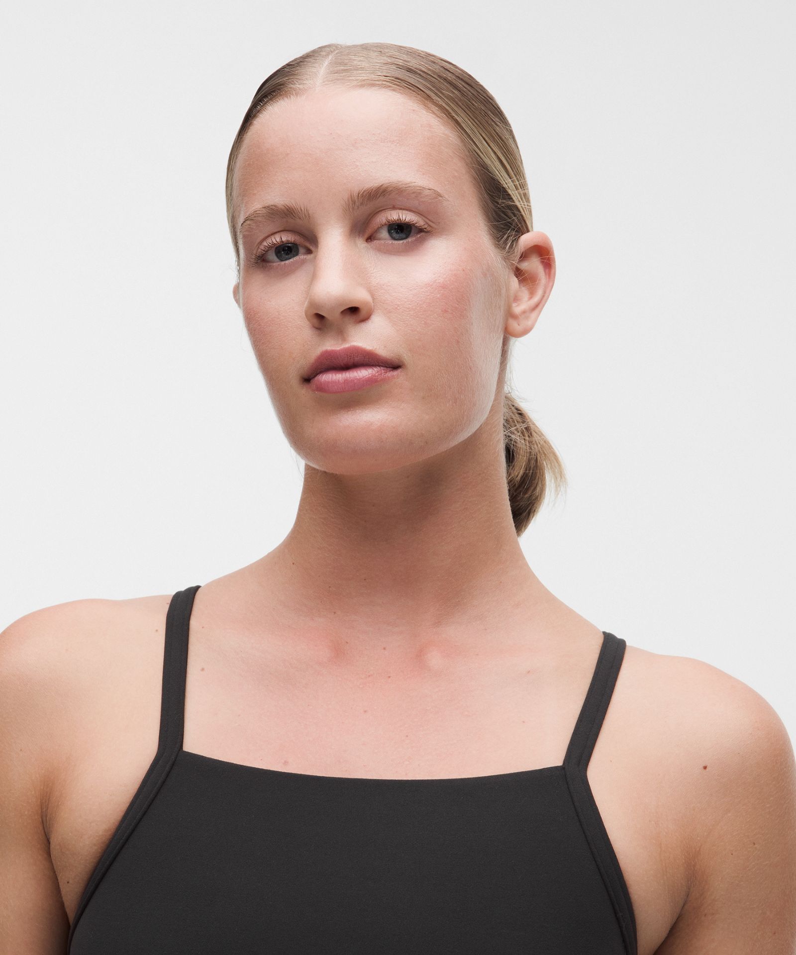 Женское бра Lululemon Nulu Straight-Neck лёгкой поддержки — фото 4
