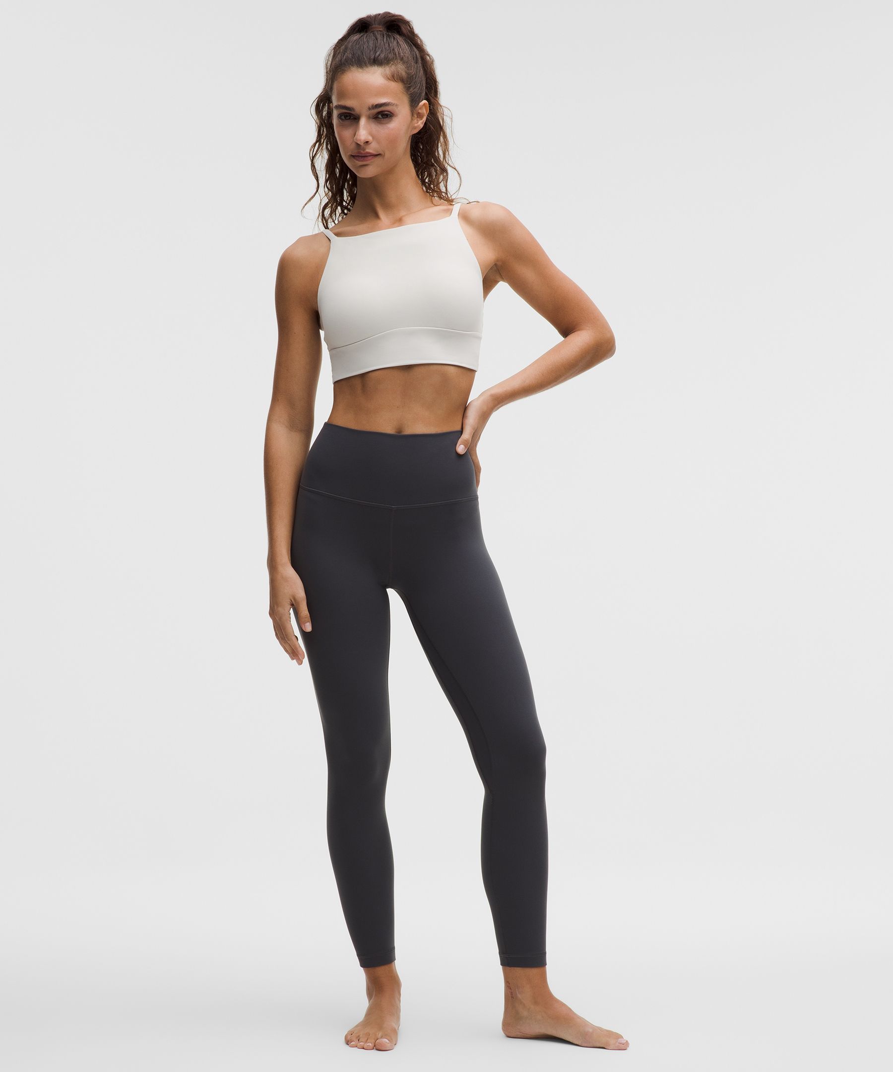 ルルレモン Focuser ハイネックブラ *ライトサポート、A/Bカップ