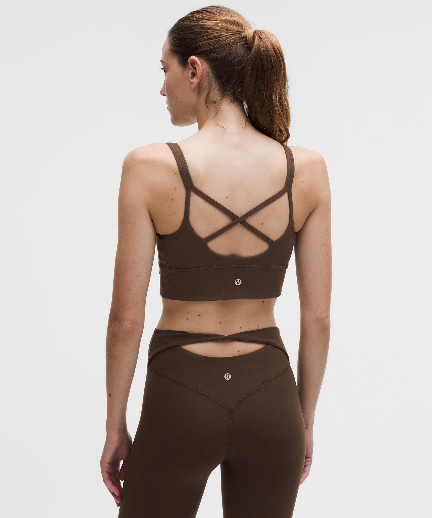 lululemon Align&trade; 低露背交叉飾帶設計羅紋運動內衣 *低強度支撐，A/B 罩杯