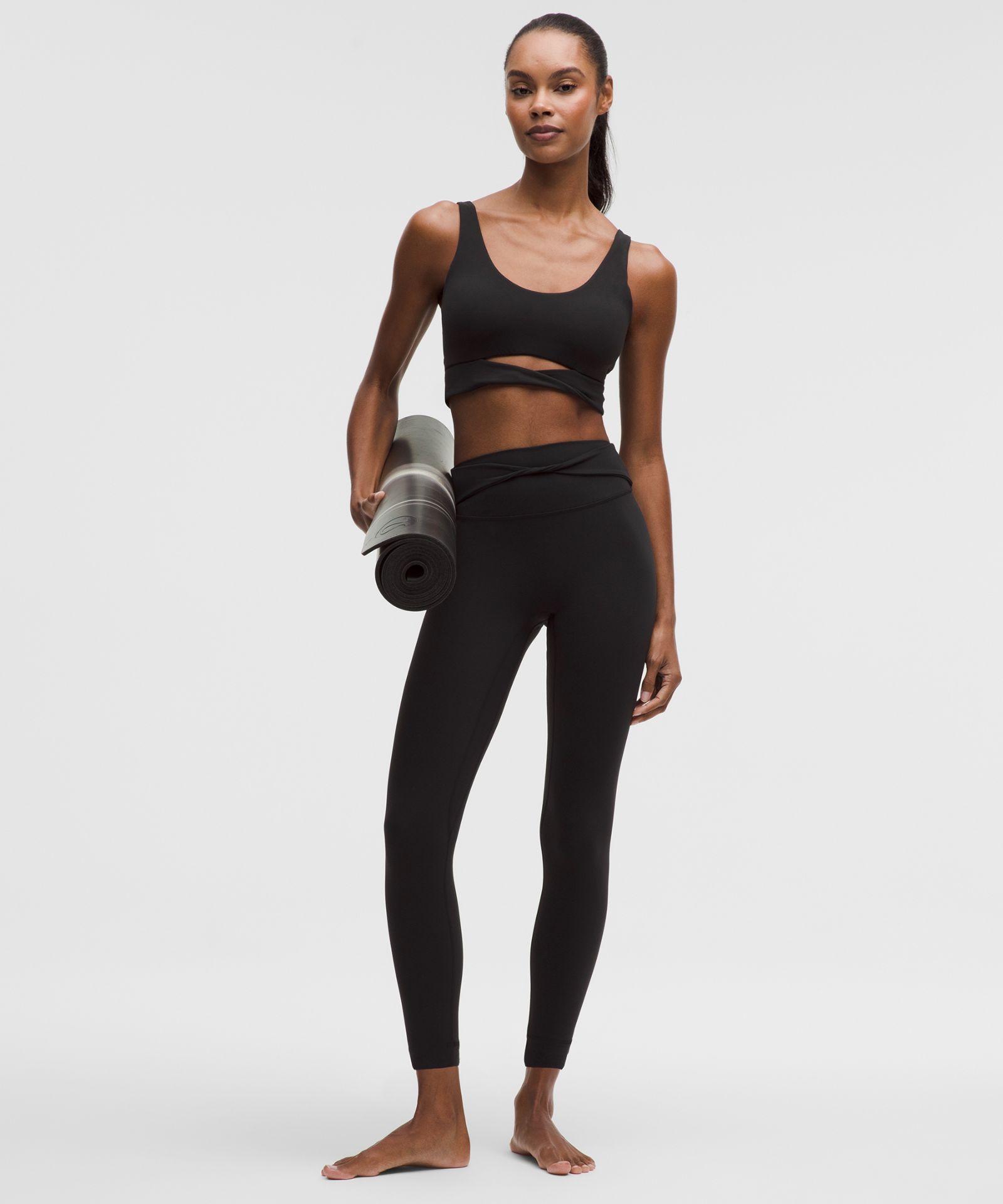 Lululemon Nulu Twist-Front Scoop-Neck Bra *Light Support, B/C Cup — фото 3