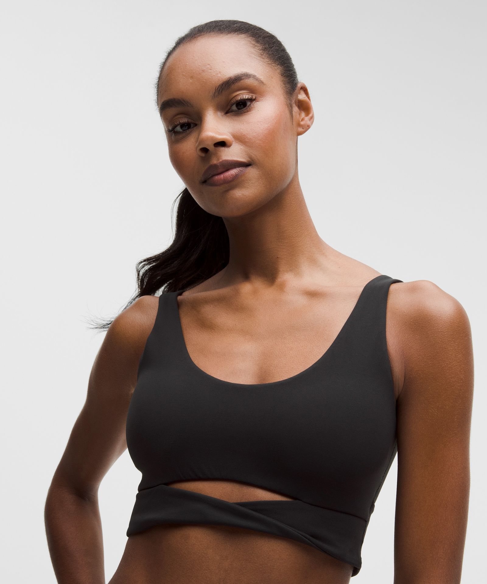 Lululemon Nulu Twist-Front Scoop-Neck Bra *Light Support, B/C Cup — фото 4