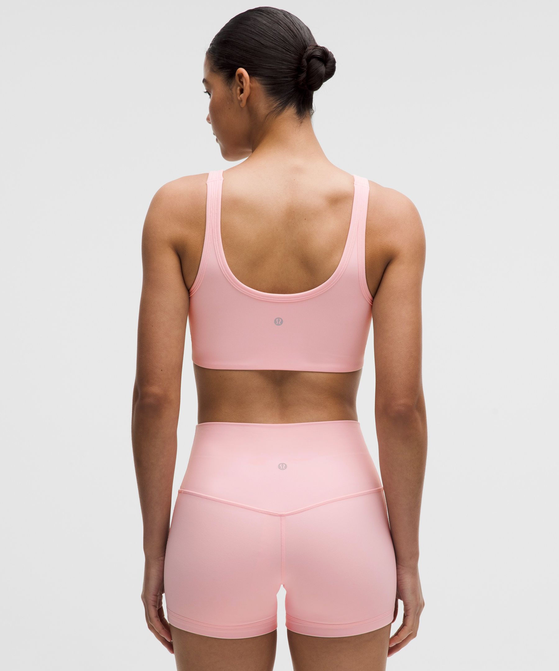 Brassi&egrave;re en Nulu c&ocirc;tel&eacute;e &agrave; encolure d&eacute;gag&eacute;e Maintien l&eacute;ger, bonnets B/C *C&oelig;ur