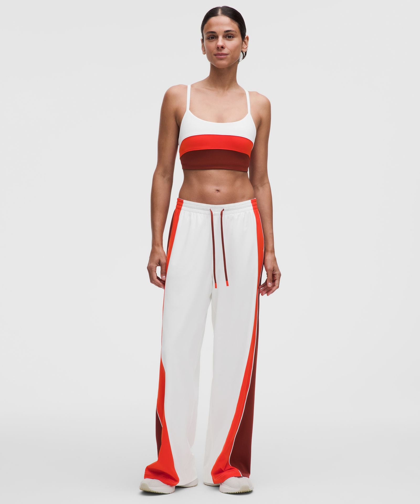 Женское теннисное бра Lululemon Scoop-Neck Racerback — фото 3