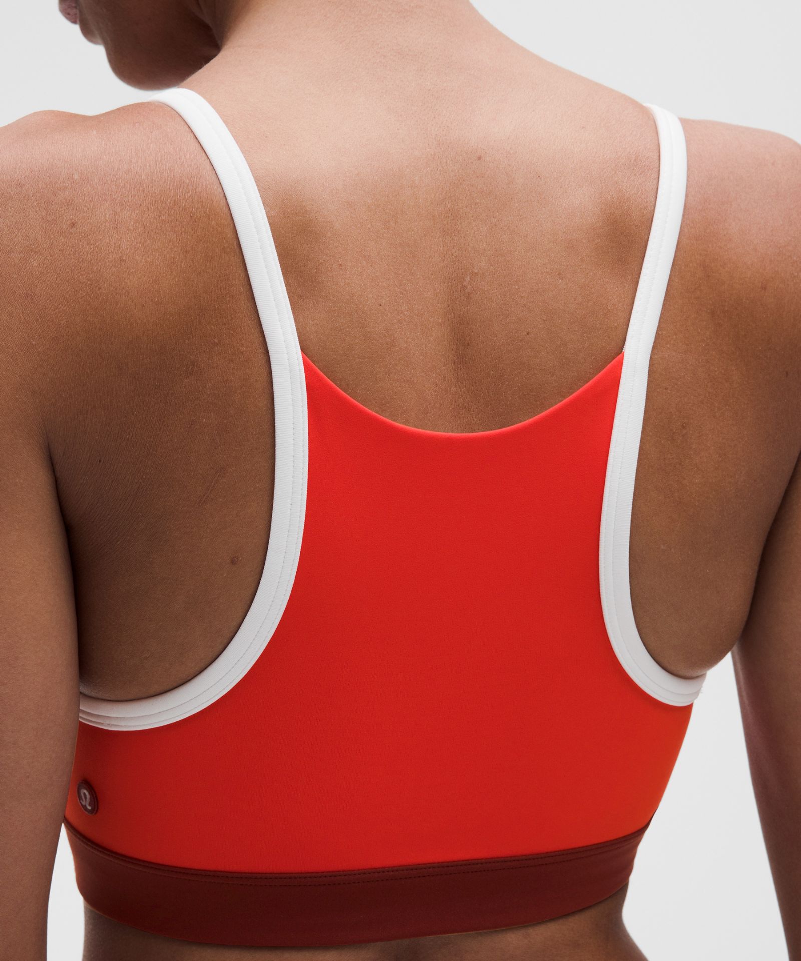 Женское теннисное бра Lululemon Scoop-Neck Racerback — фото 5