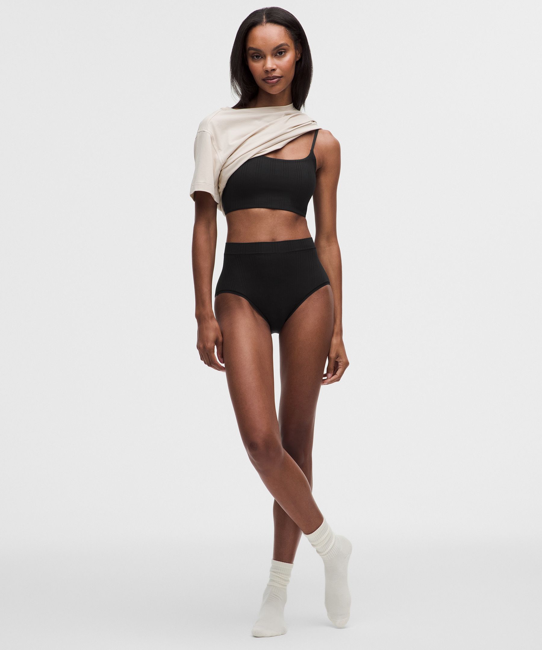 Bralette largo y acanalado con tirantes finos UnderEase, copas A-C
