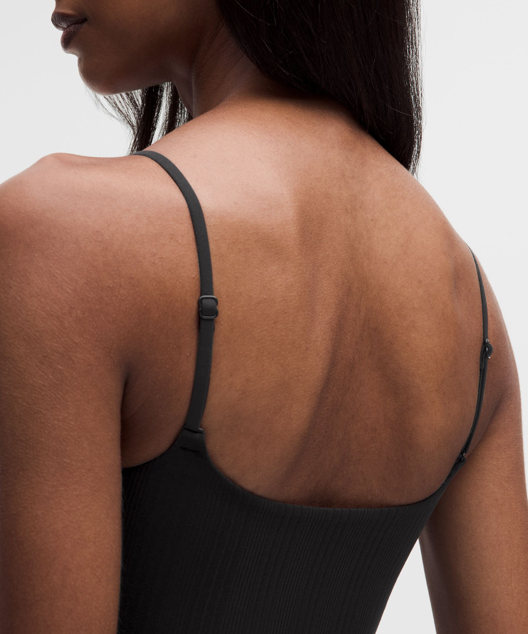 Bralette largo y acanalado con tirantes finos UnderEase, copas A-C