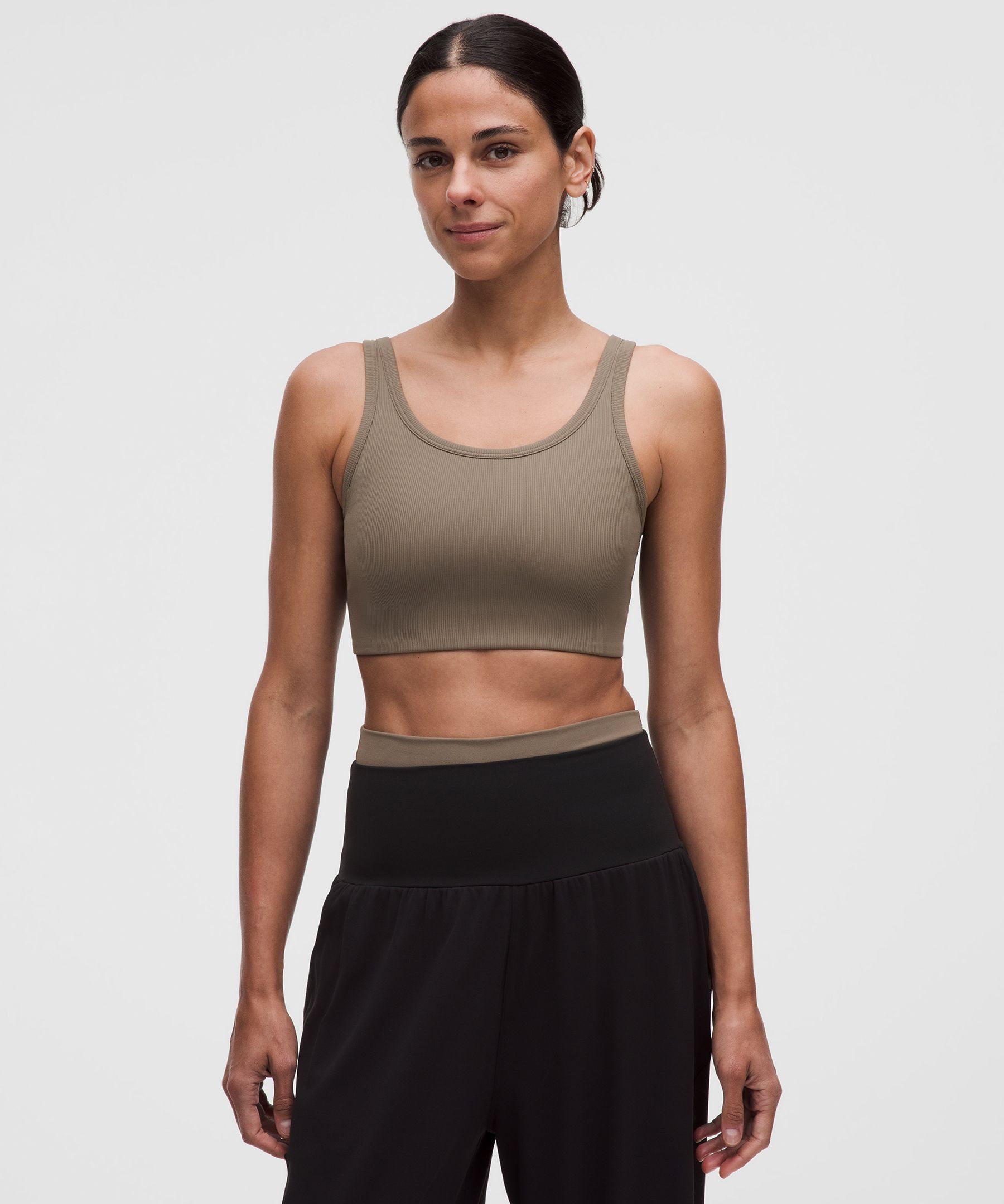 Brassi&egrave;re en Nulu c&ocirc;tel&eacute;e &agrave; encolure d&eacute;gag&eacute;e *Maintien l&eacute;ger, bonnets B/C