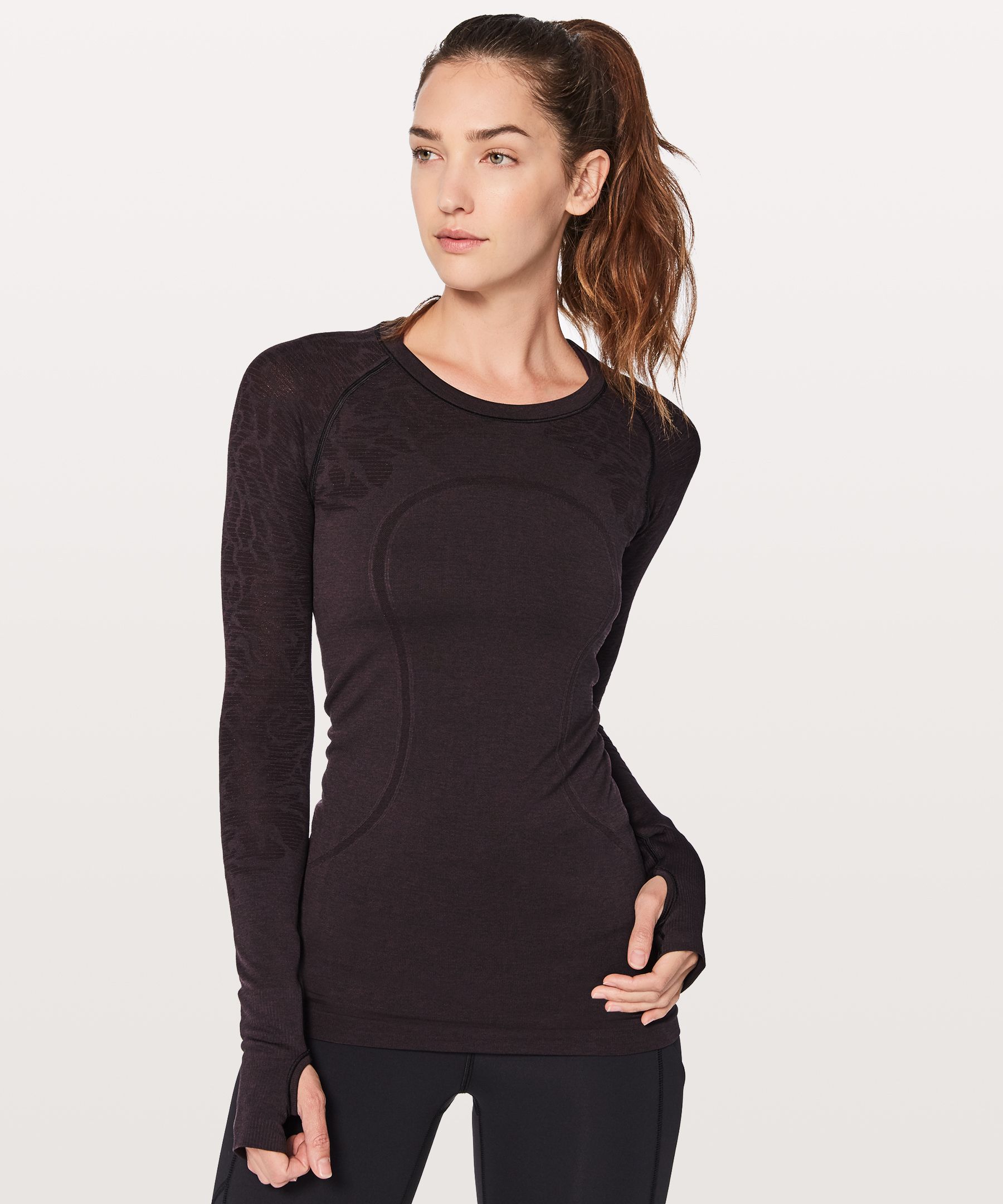 人気 ブランド チェック Swiftly Tech LS Crew | Lululemon EU Tシャツ(長袖/七分)