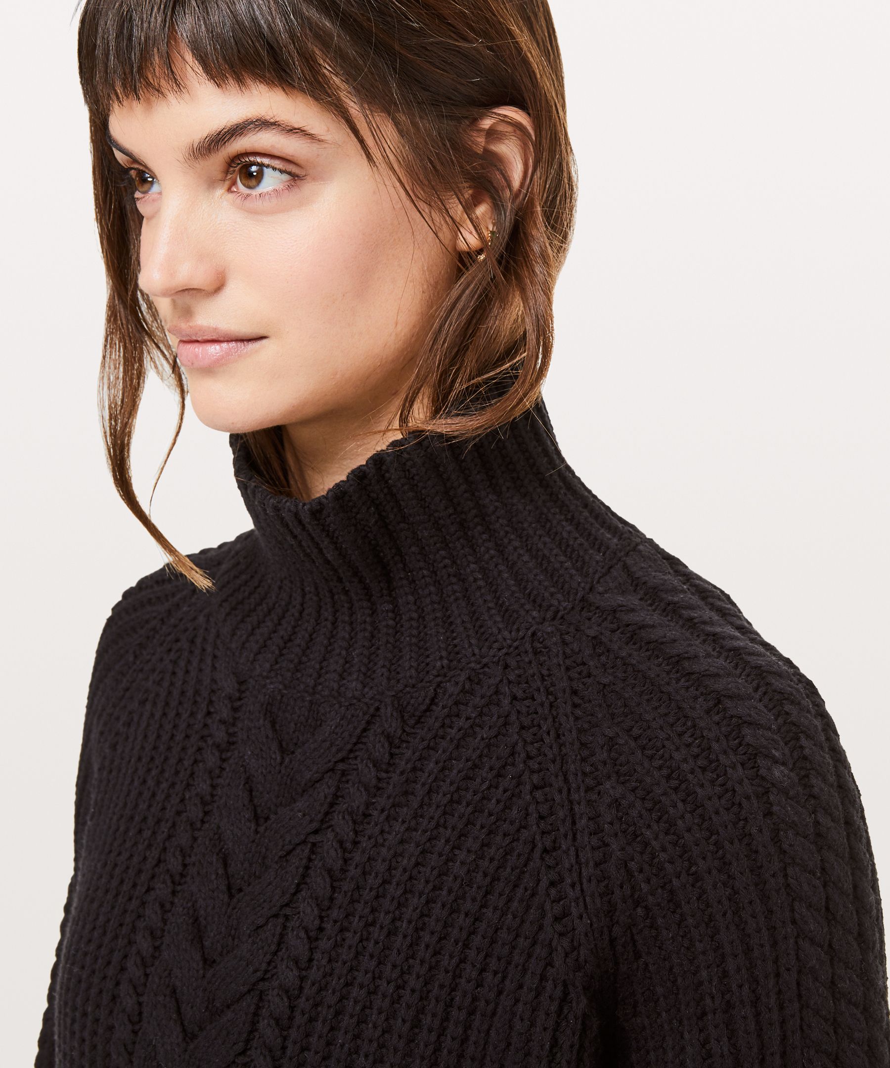 lululemon black turtleneck
