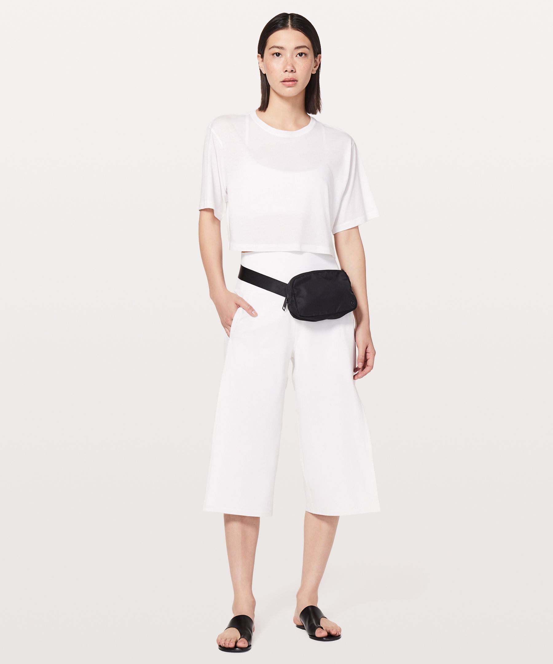 Cortes Crop Tee *Light