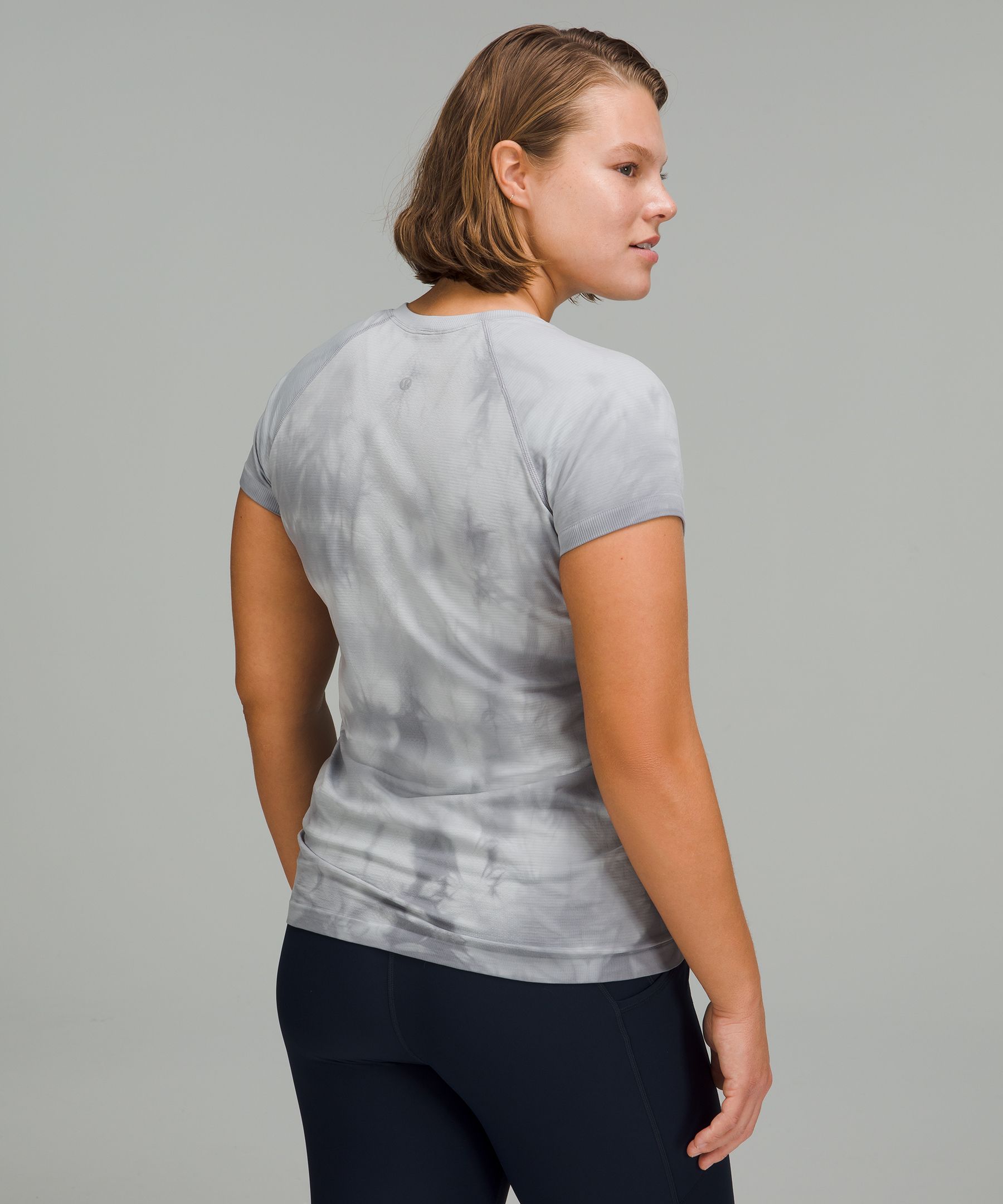 Lululemon Women'S Swiftly Tech Short Sleeve Shirt 2.0 Marble, White/White  Size 18