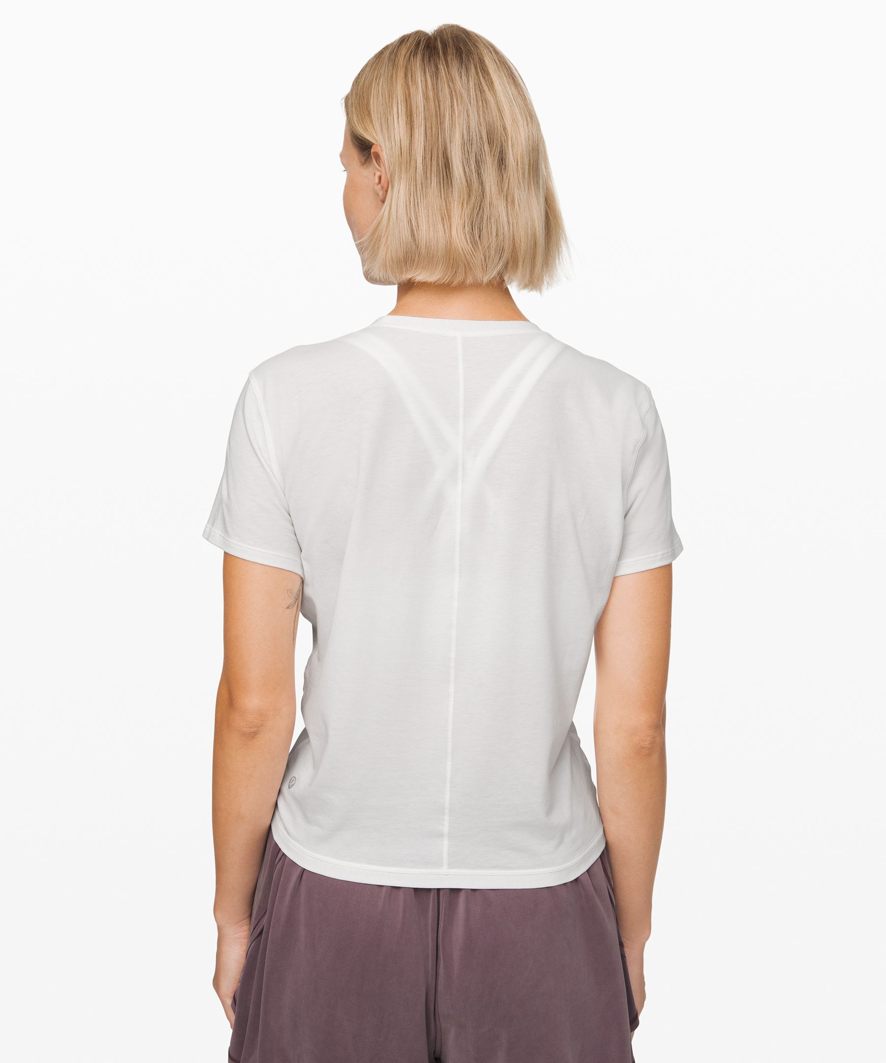 Do the Twist Crop Tee | ショートスリーブ | Lululemon JP