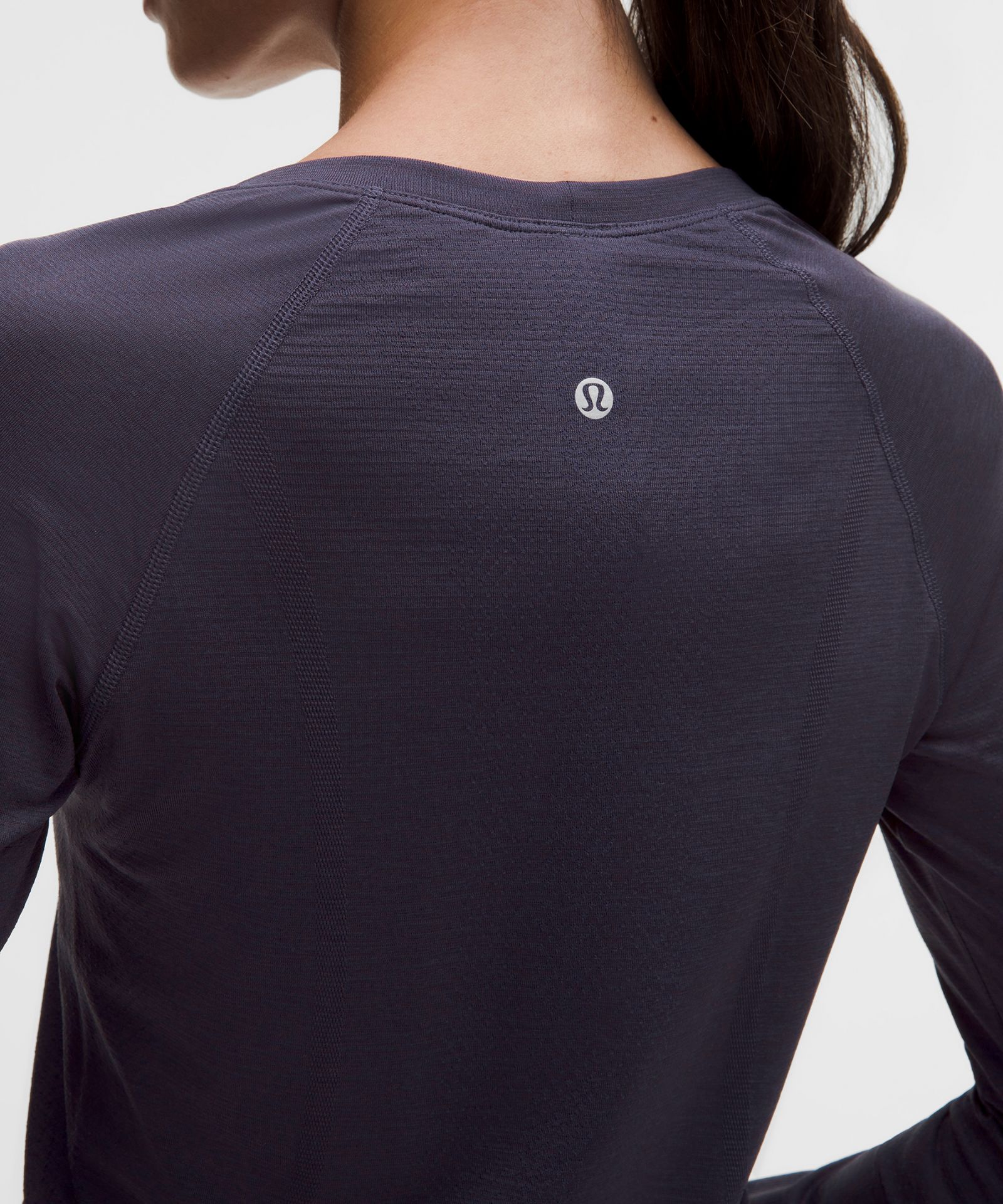 Женская рубашка Lululemon Swiftly Tech с длинным рукавом — фото 5