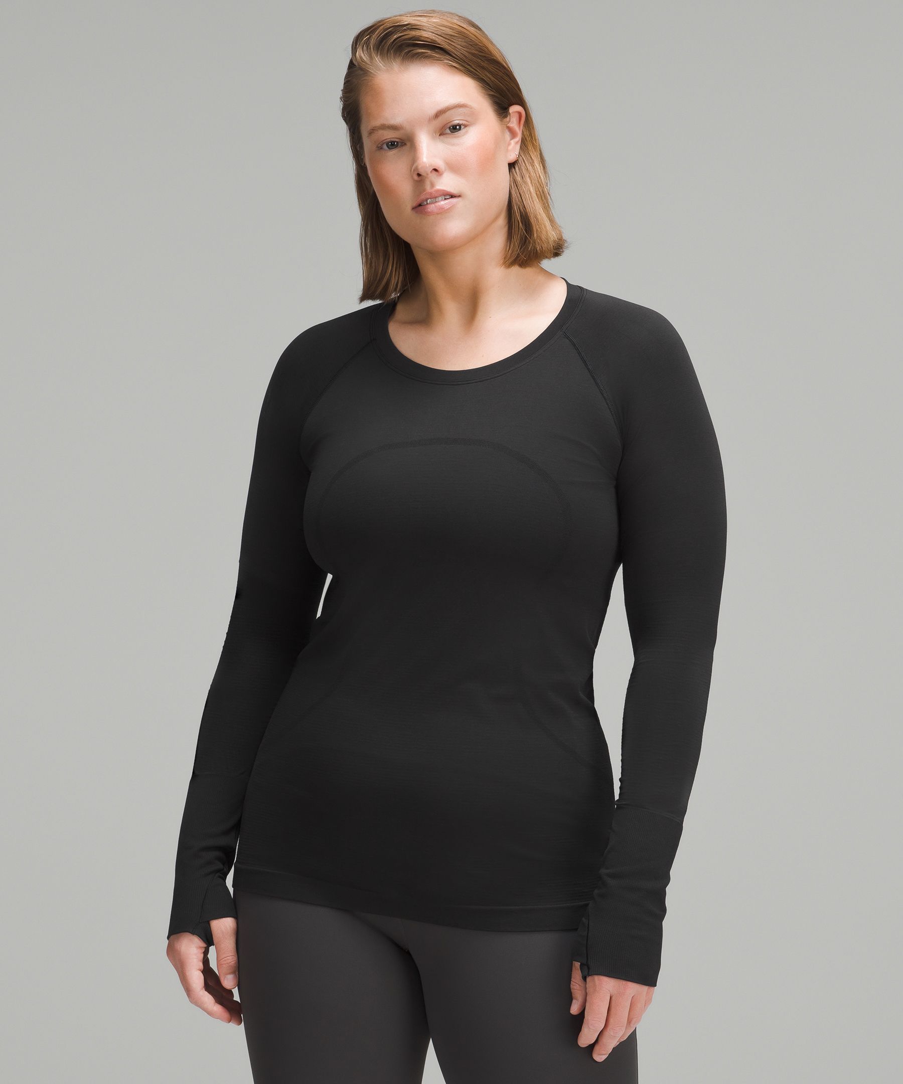 【美品レア品】ルルレモン　Swiftly Tech ロングTee サイズ4 m_65b2f91383cbec3467ff7b5b.jpg