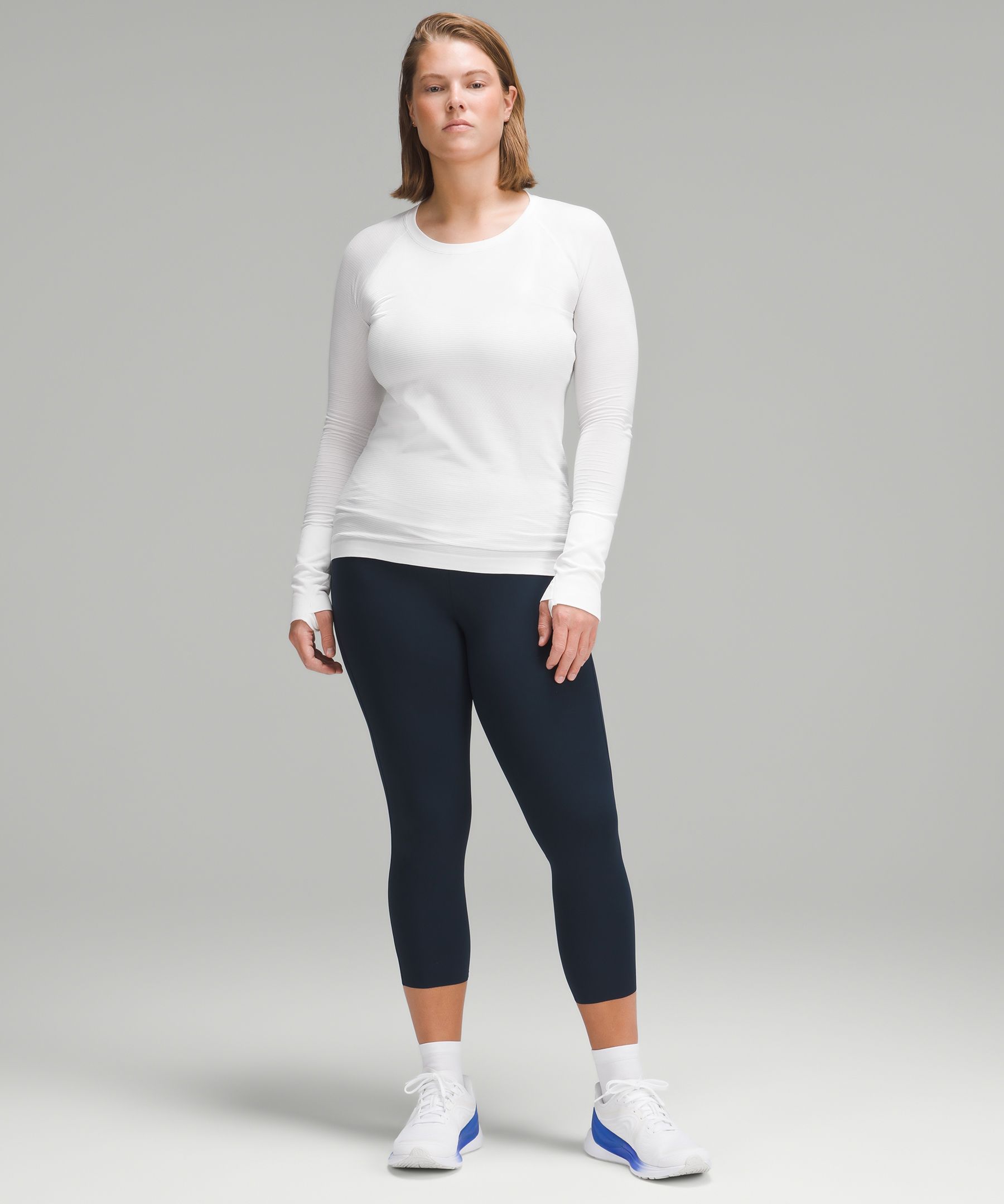 ヨガ lululemon - LULULEMON swiftly Lululemon Yoga Swiftly Tech Girl Sports Short sleeved T