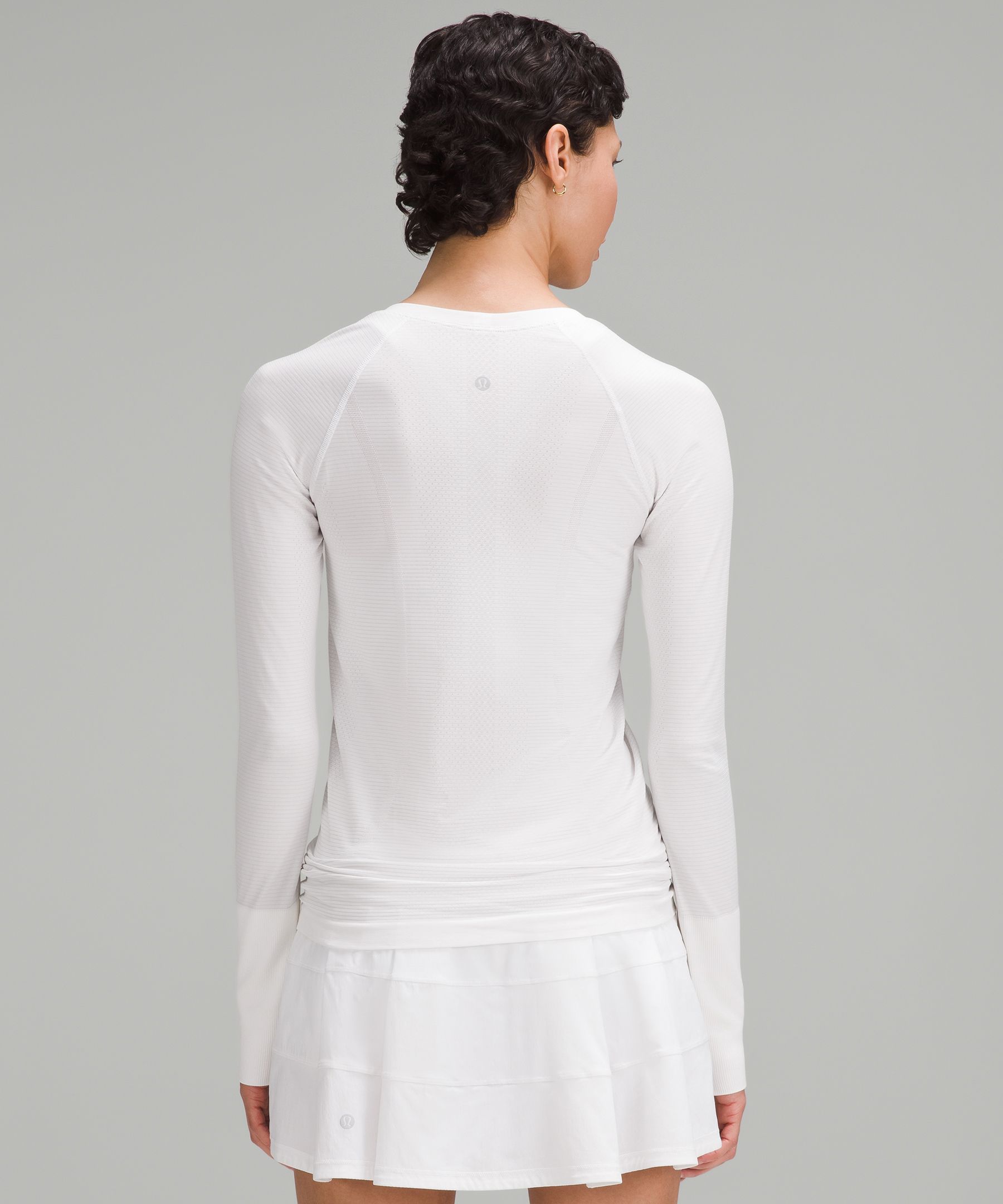 Lululemon Swiftly Tech Long Sleeve Crew (White, 2) : : Clothing &  Accessories