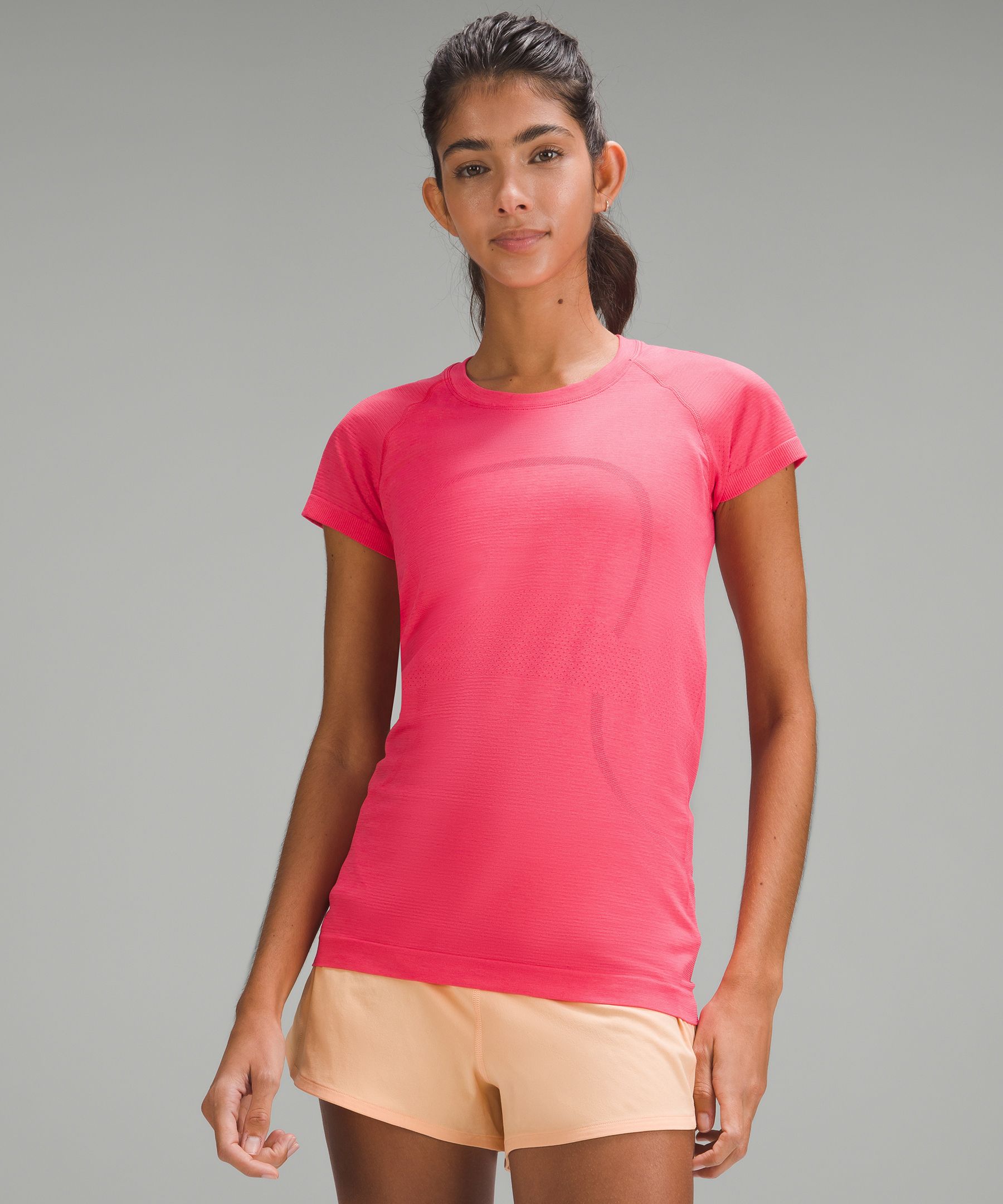 Swiftly Tech Short-Sleeve Shirt 2.0 | Women's Short Sleeve Shirts
