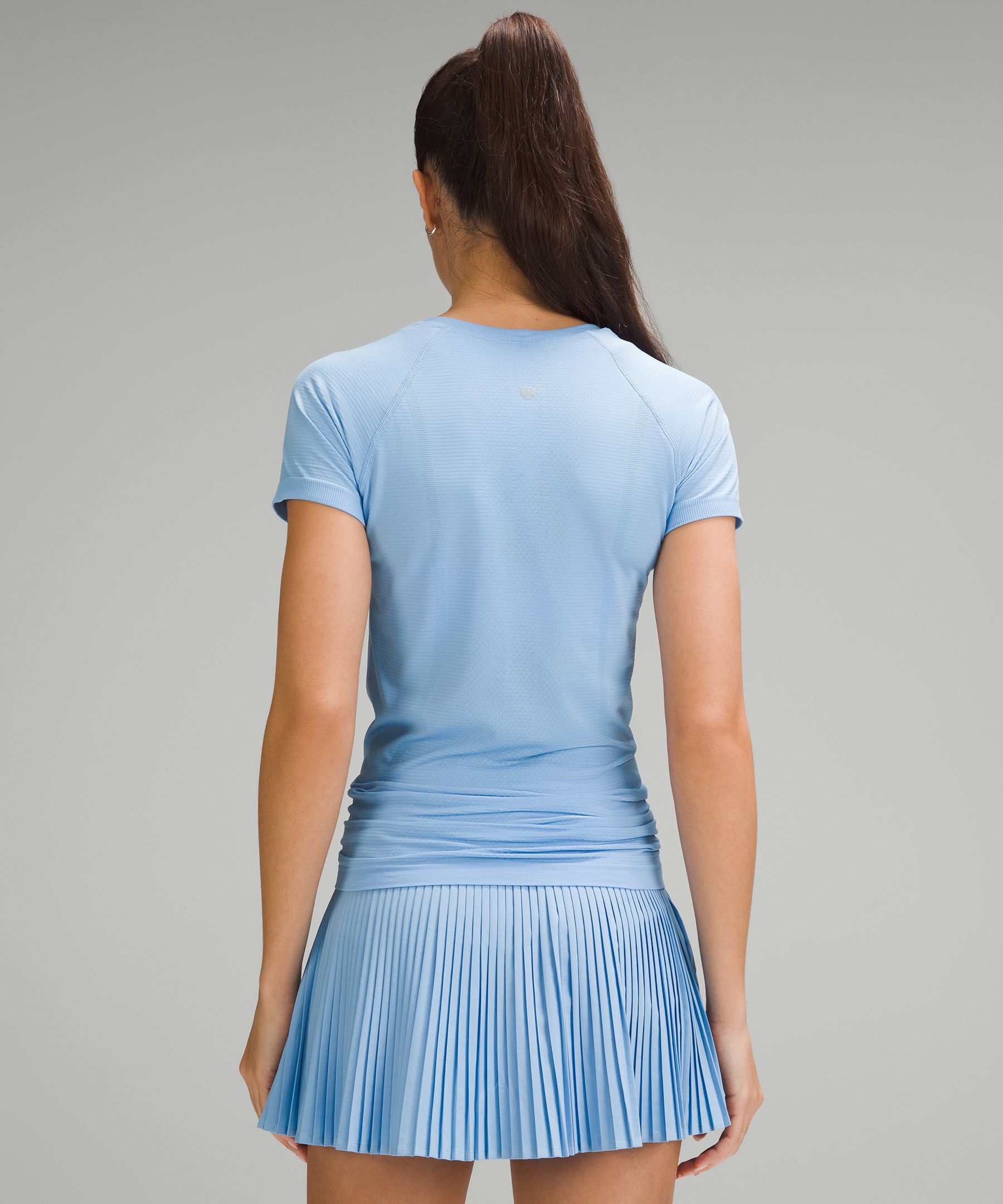 Swiftly Tech Short-Sleeve Shirt 2.0 *Hip Length