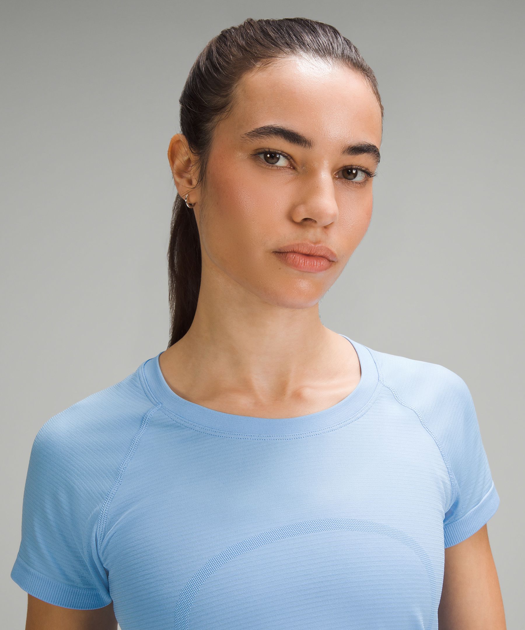 Swiftly Tech Short-Sleeve Shirt 2.0 *Hip Length