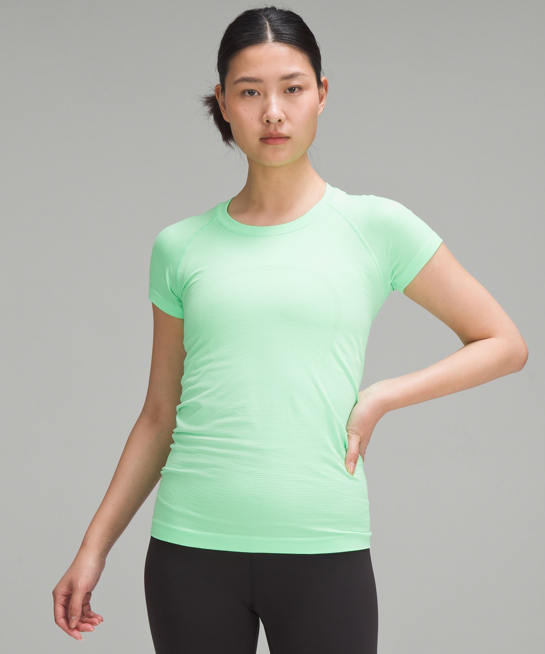  LULULEMON Swiftly TECH Short Sleeve 2.0 - KOGR/KOGR (Kohlrabi  Green) (US, Numeric, 8, Regular, Regular) : Clothing, Shoes & Jewelry