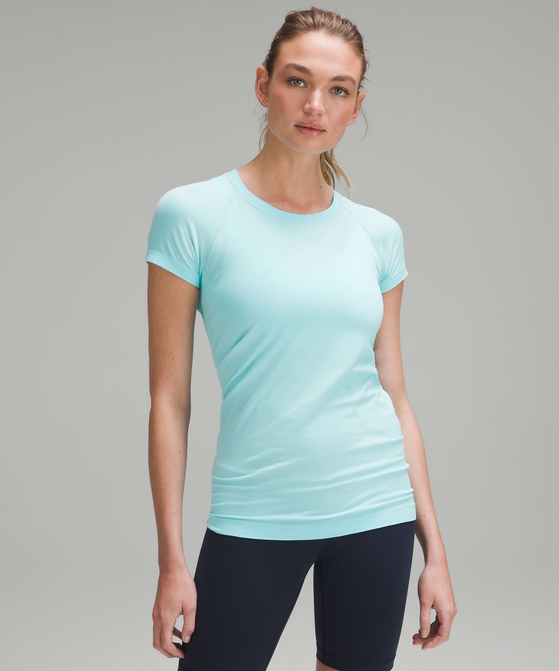 lululemon SWIFTLY TECH SHORT SLEEVE 2 0 SMOKE - Basic T-shirt