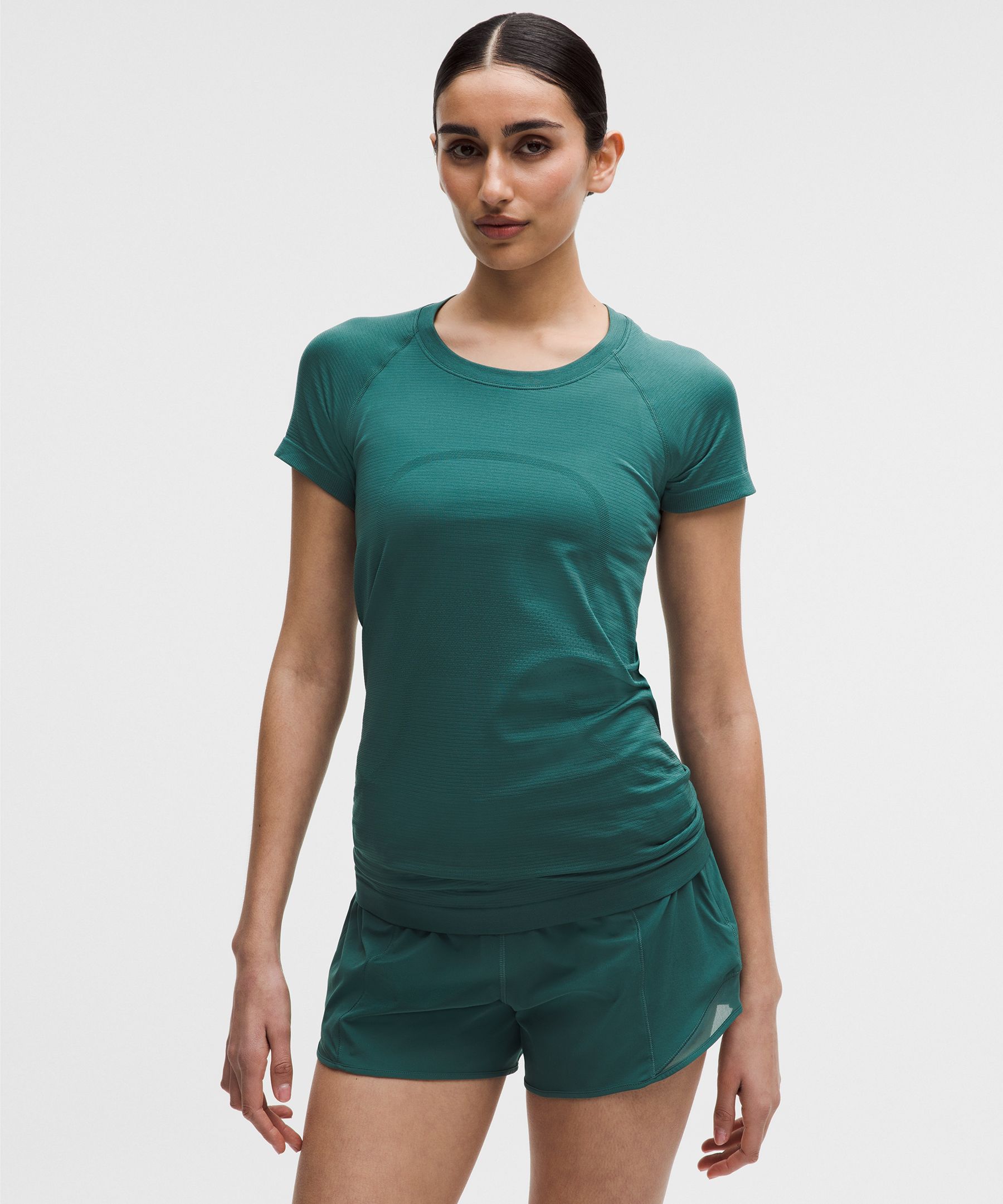 lululemon – Women’s Swiftly Tech Short-Sleeve Shirt 2.0 Hip Length – Color Green – Size 22
