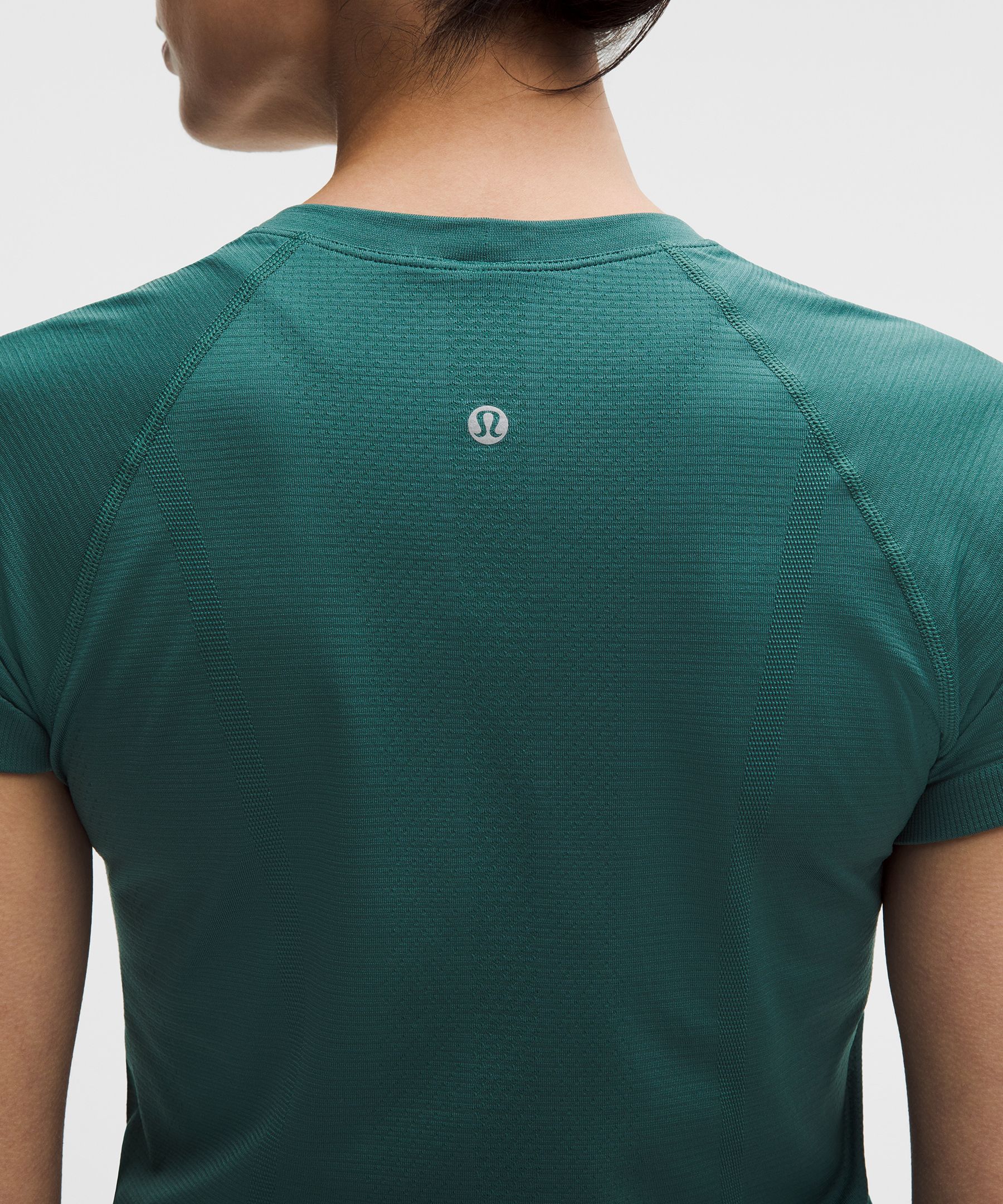Swiftly Tech Short-Sleeve Shirt 2.0 *Hip Length