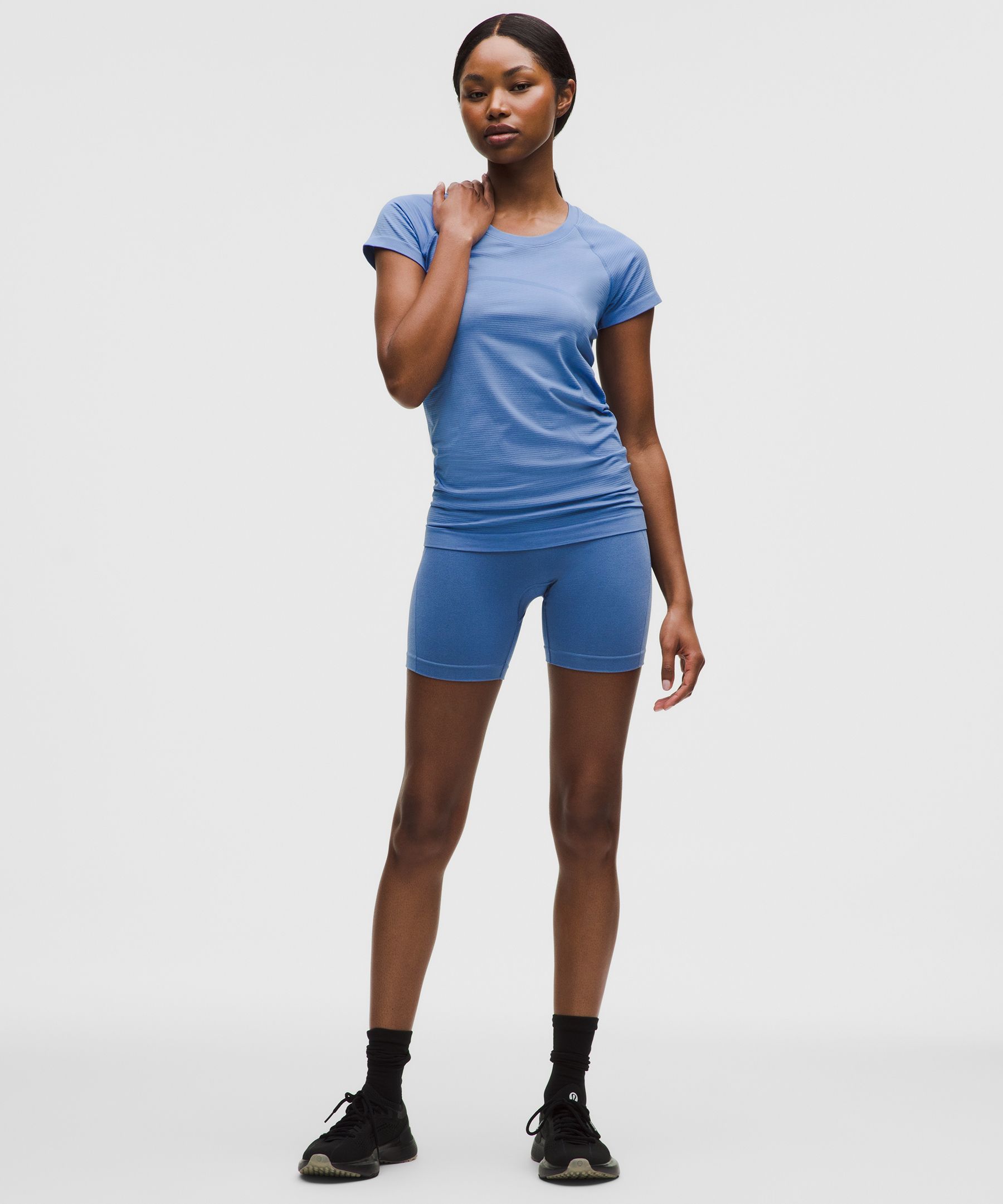 Swiftly Tech Short-Sleeve Shirt 2.0 *Hip Length