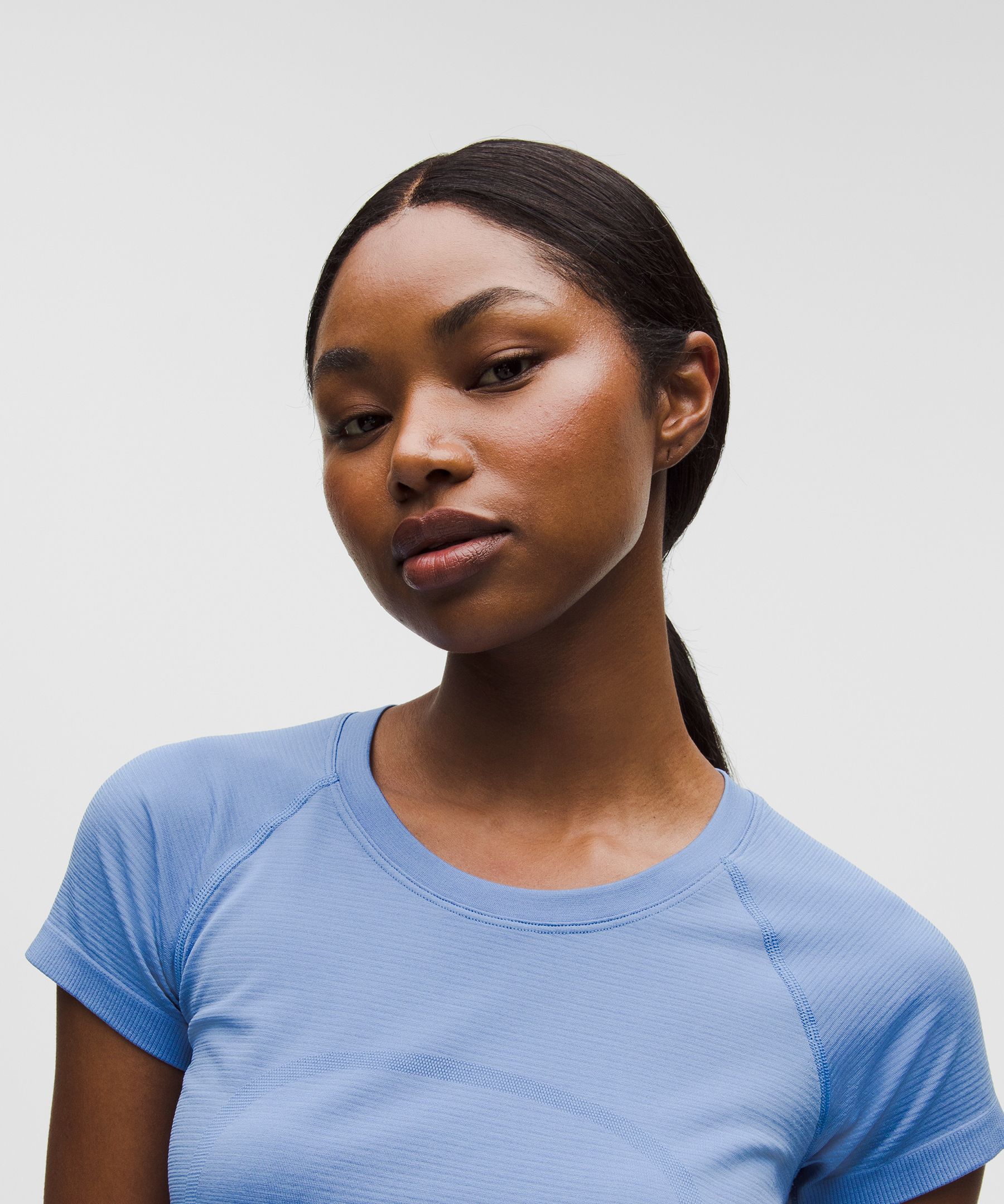 Swiftly Tech Short-Sleeve Shirt 2.0 *Hip Length