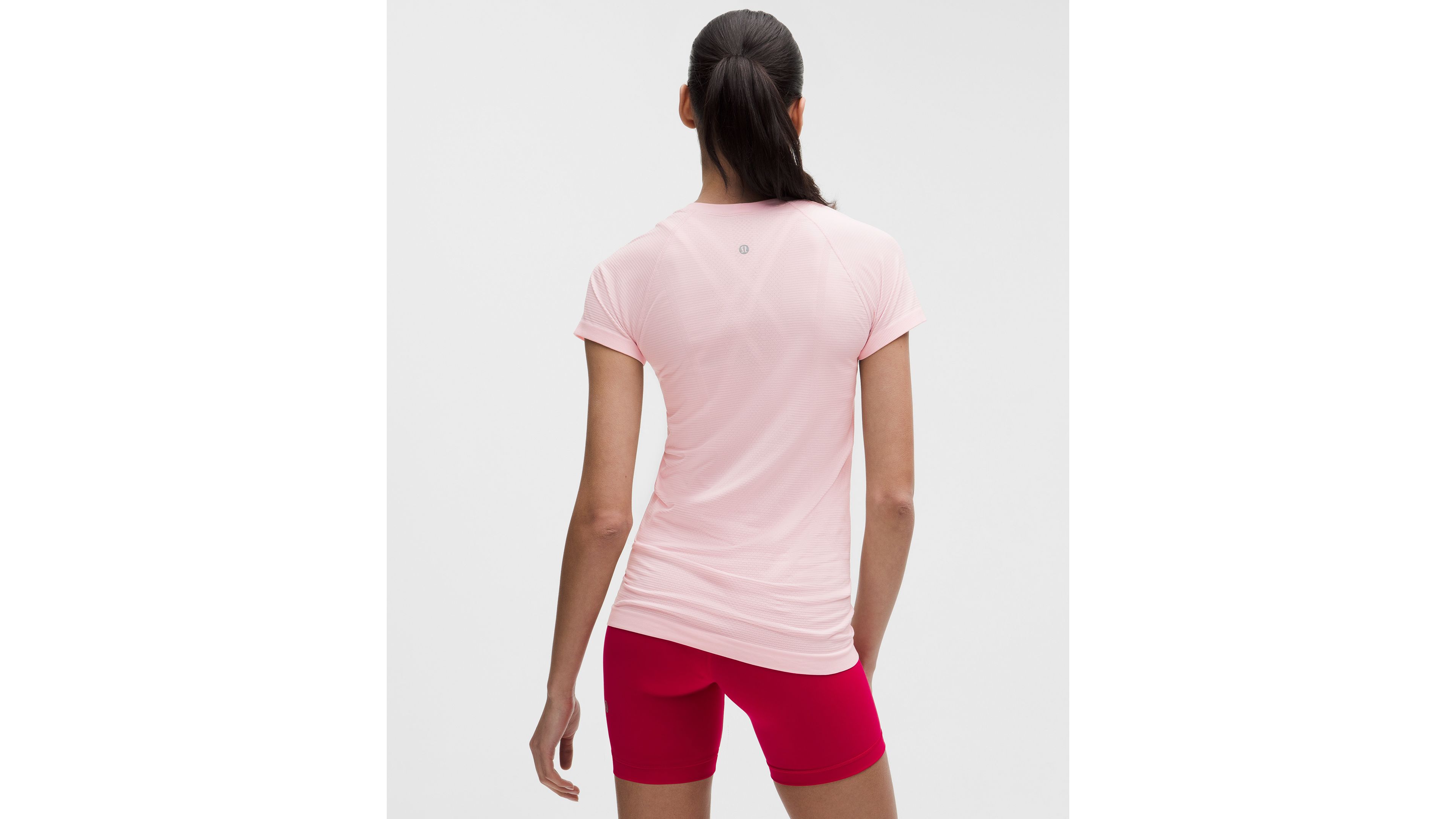 Swiftly Tech Short-Sleeve Shirt 2.0 *Hip Length