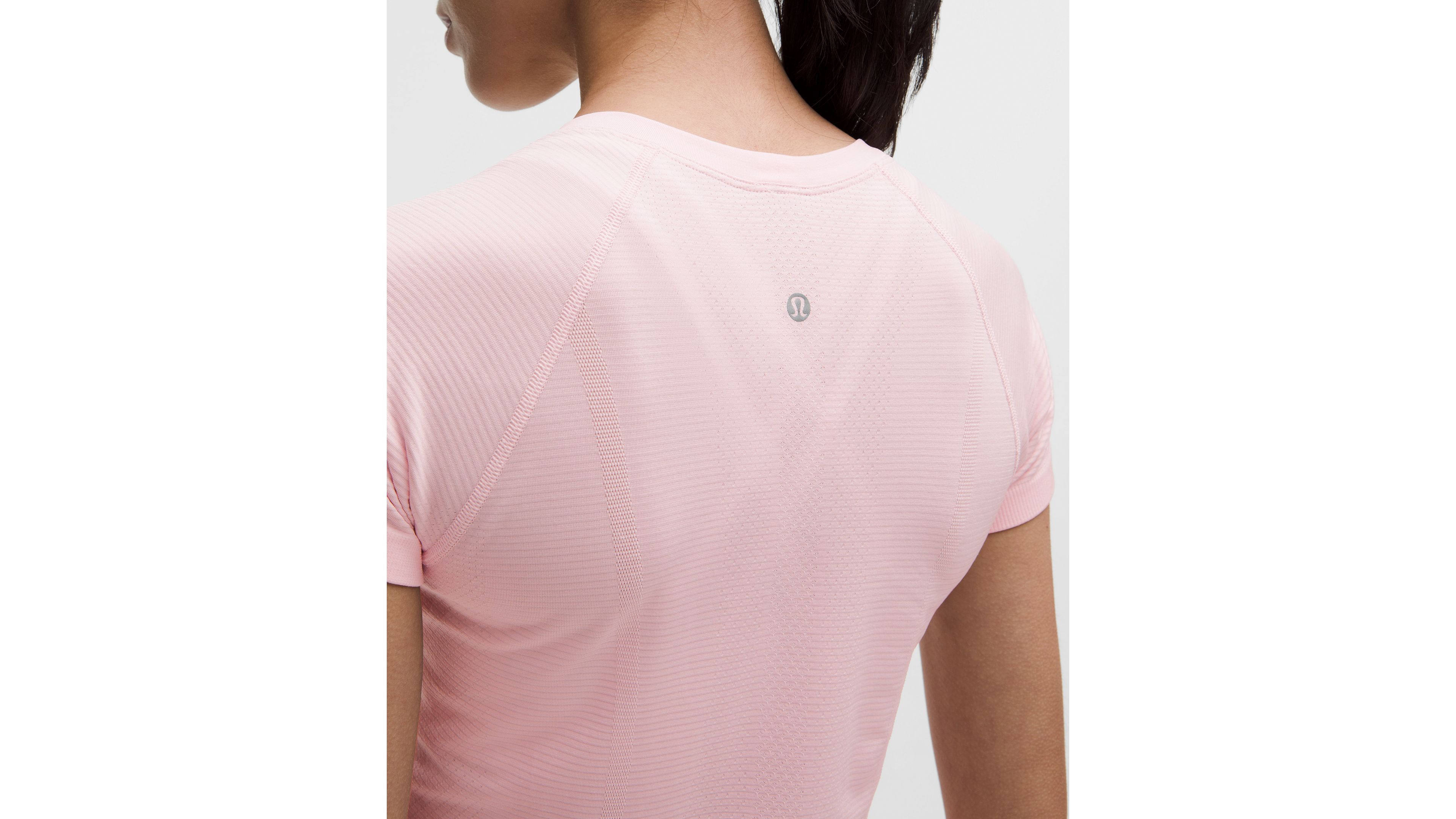 Swiftly Tech Short-Sleeve Shirt 2.0 *Hip Length