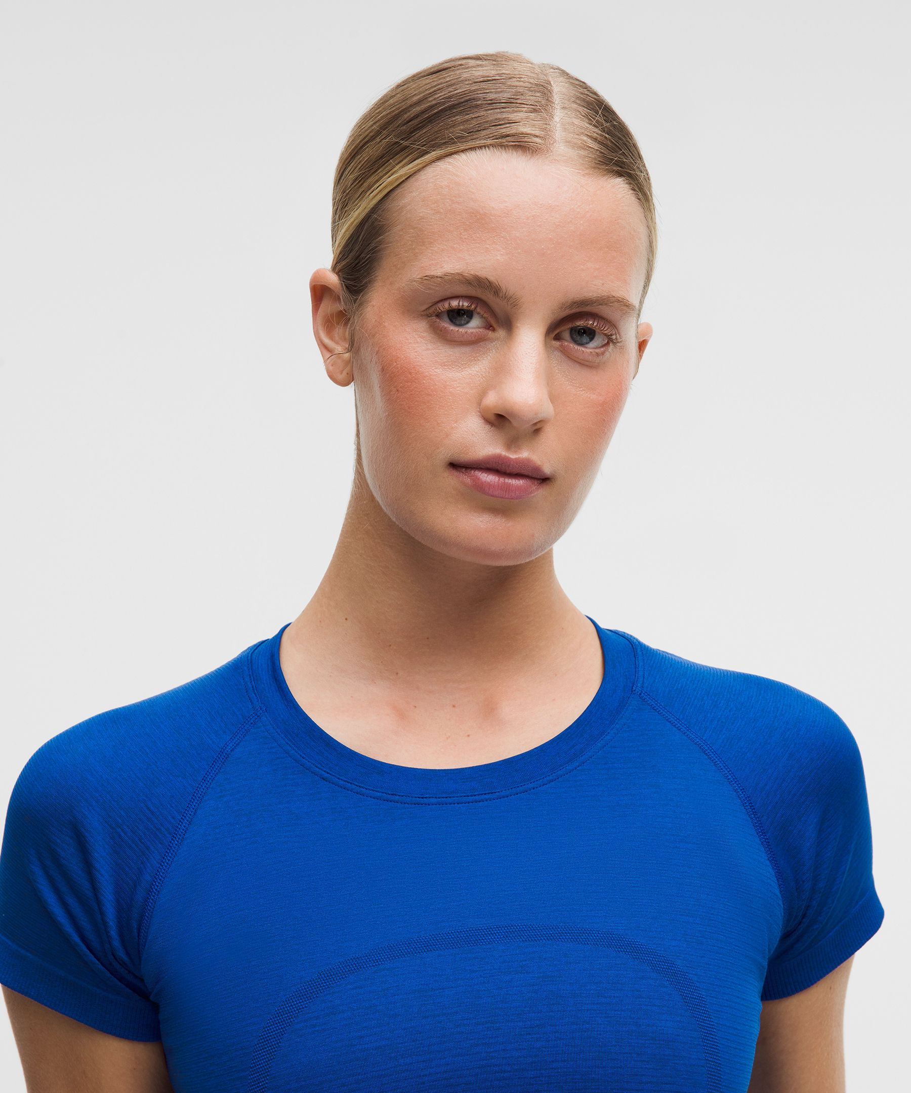 Swiftly Tech Short-Sleeve Shirt 2.0 *Hip Length