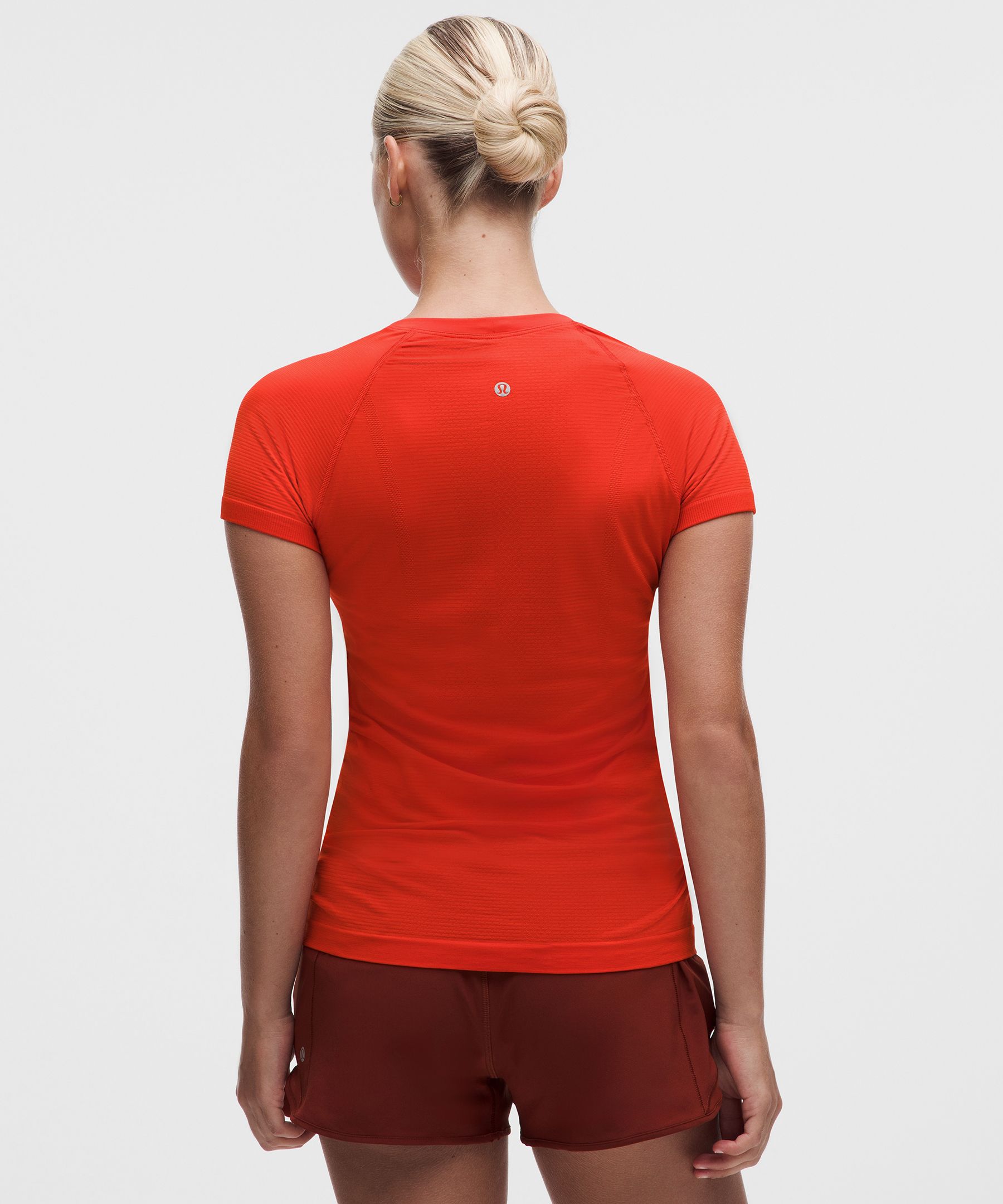 Swiftly Tech Short-Sleeve Shirt 2.0 *Hip Length