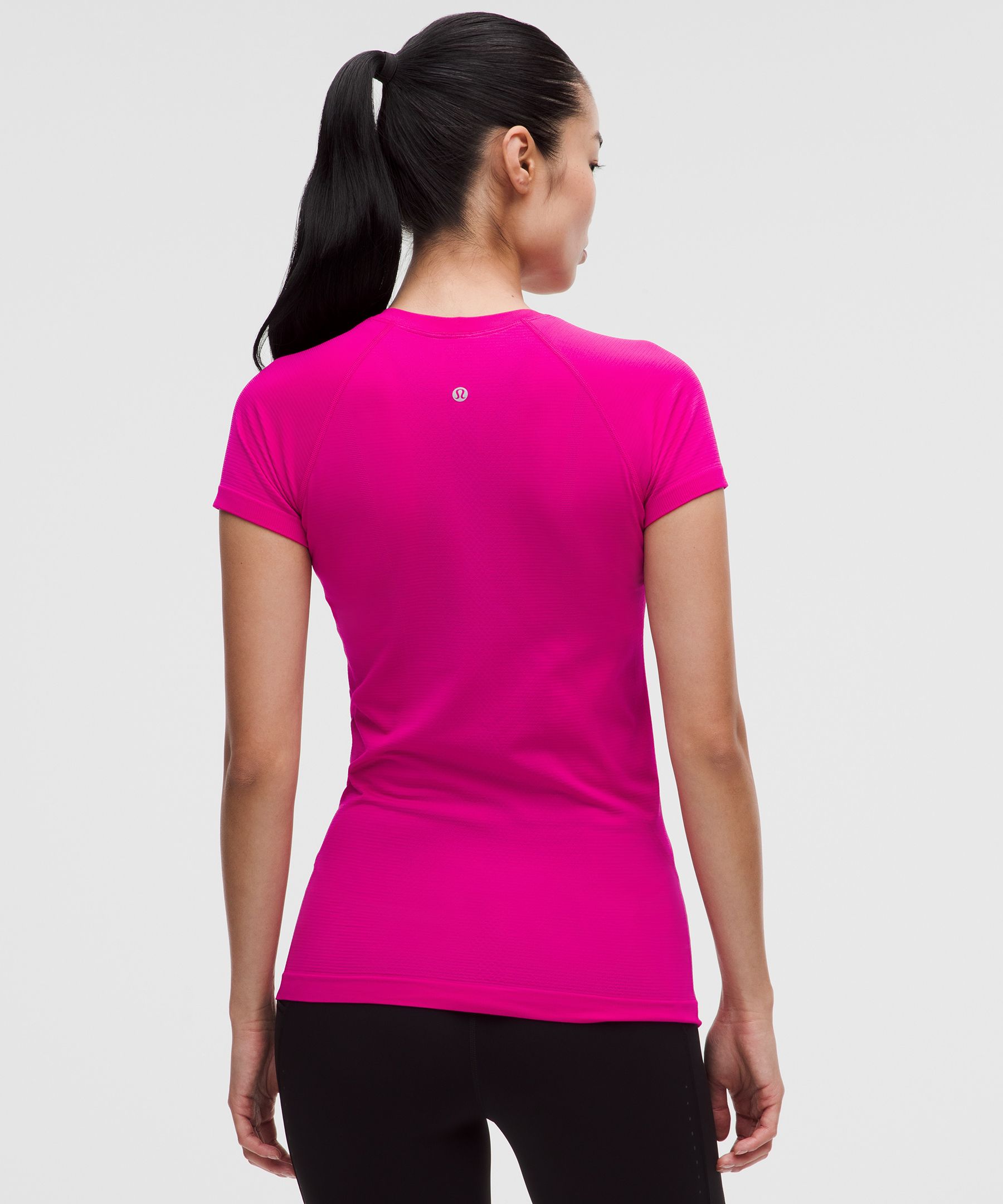 Swiftly Tech Short-Sleeve Shirt 2.0 *Hip Length