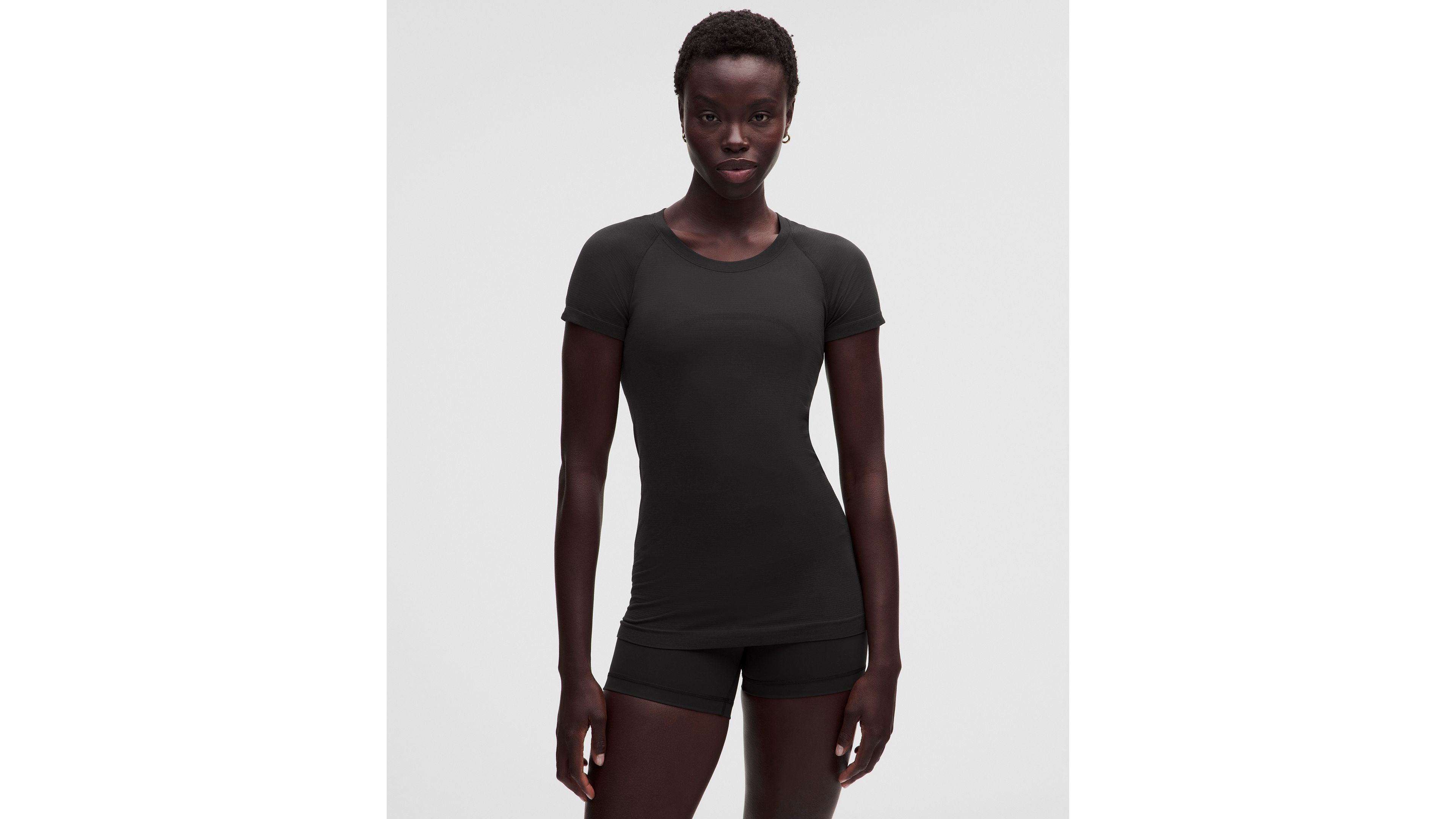 Swiftly Tech Short-Sleeve Shirt 2.0 *Hip Length