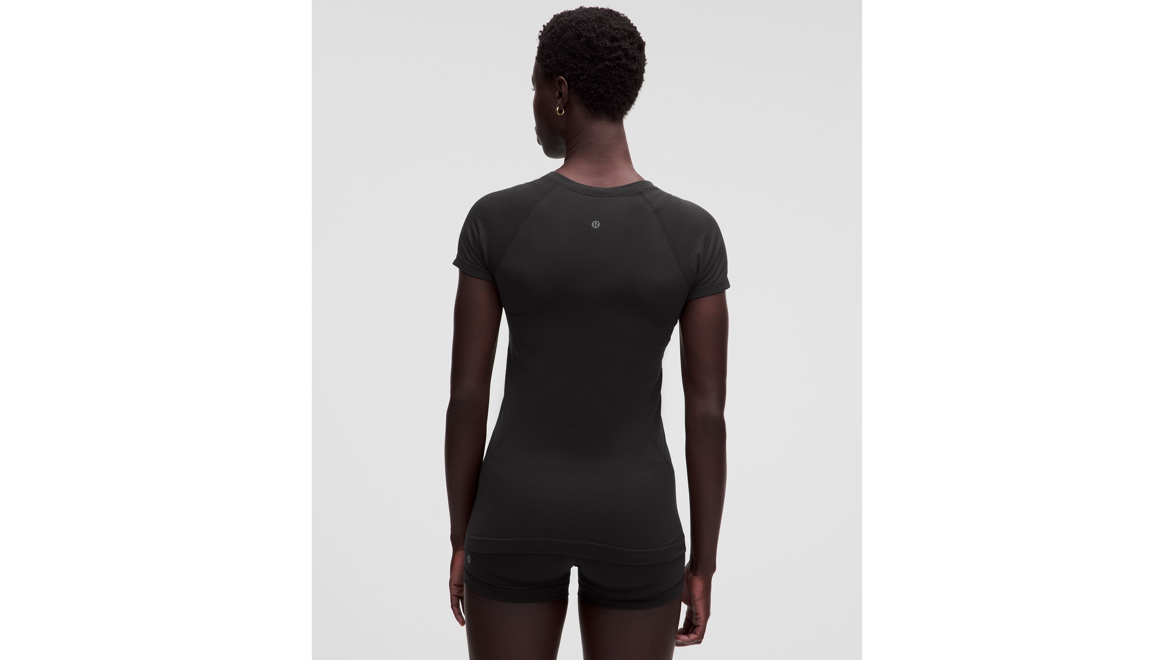Swiftly Tech Short-Sleeve Shirt 2.0 *Hip Length