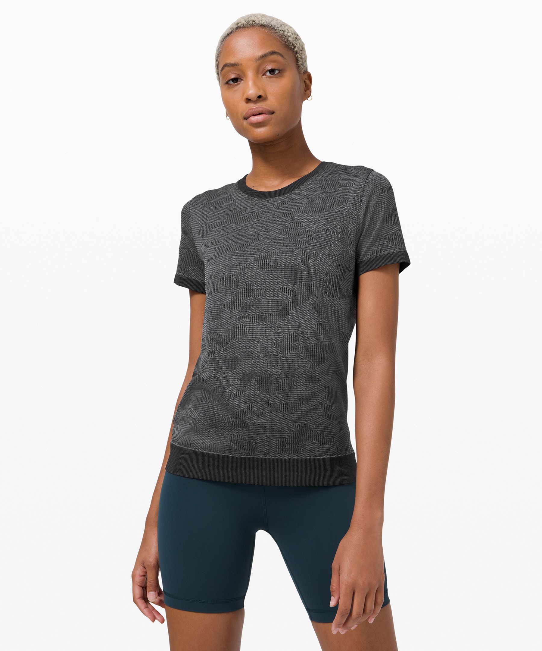 Lululemon Swiftly Breathe Short Sleeve In Floral Fauna Black/rhino Grey