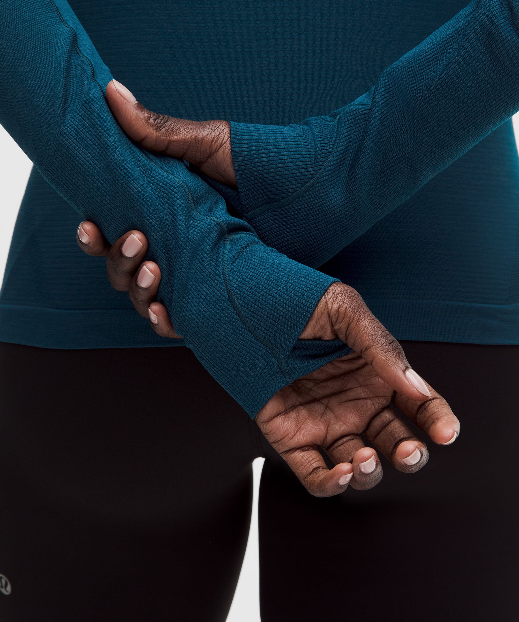 Swiftly Tech Long-Sleeve Shirt 2.0 *Waist Length