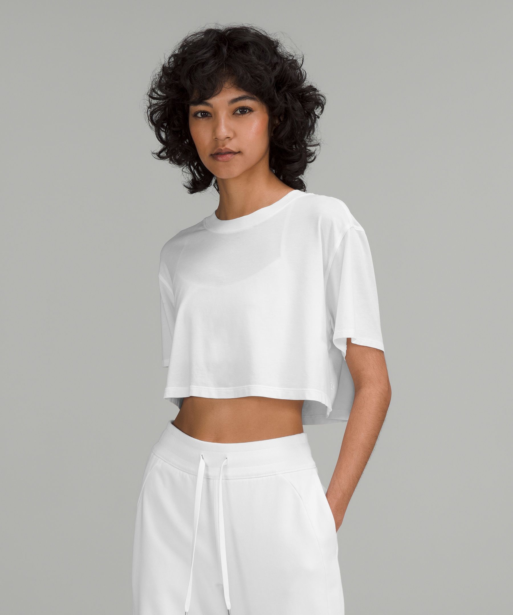 een experiment doen Verlating Veel Lululemon All Yours Cropped T-shirt In White | ModeSens
