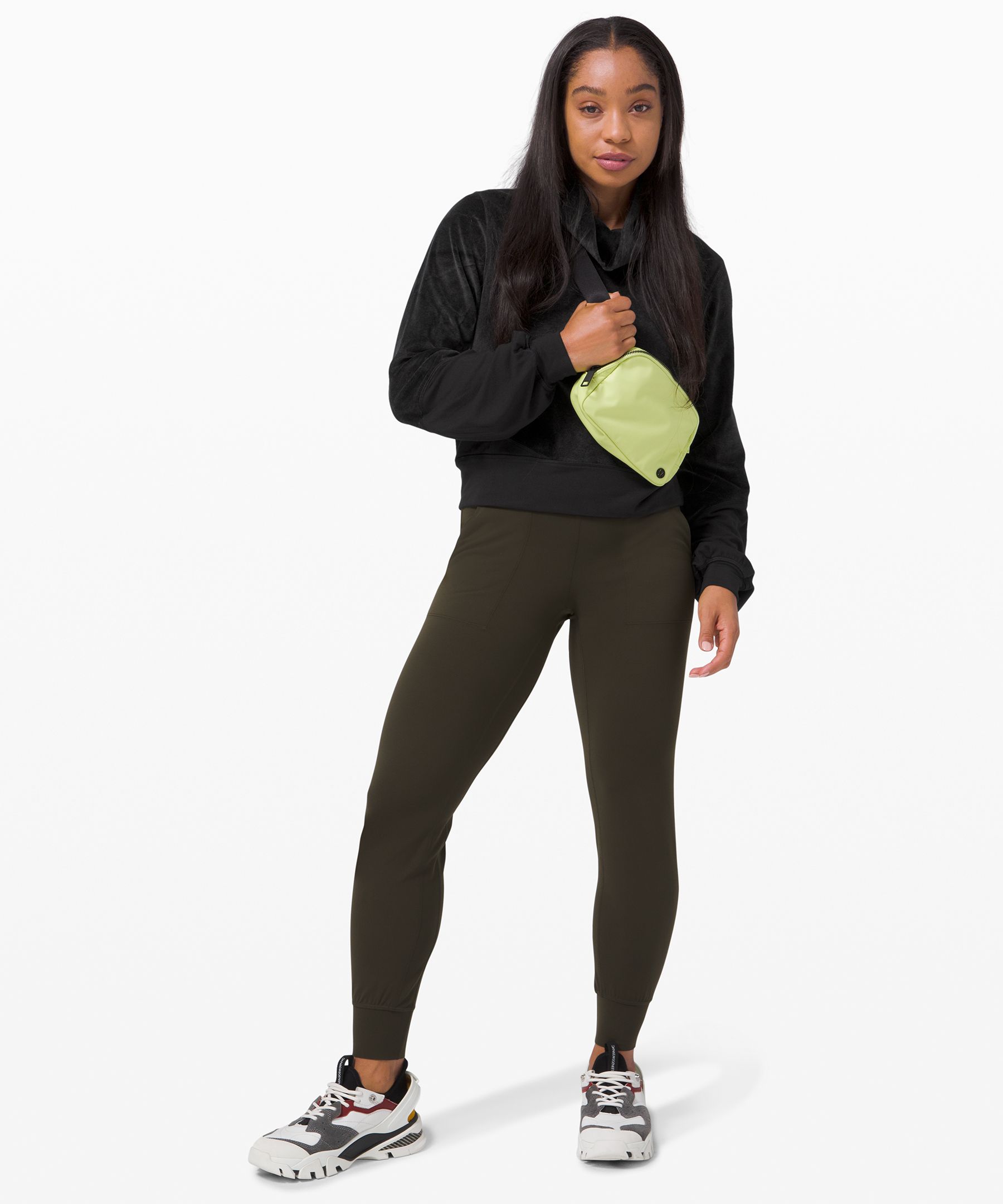 Puma Evoknit Seamless Panelled Leggings  Outfits with leggings, Leggings,  Best leggings