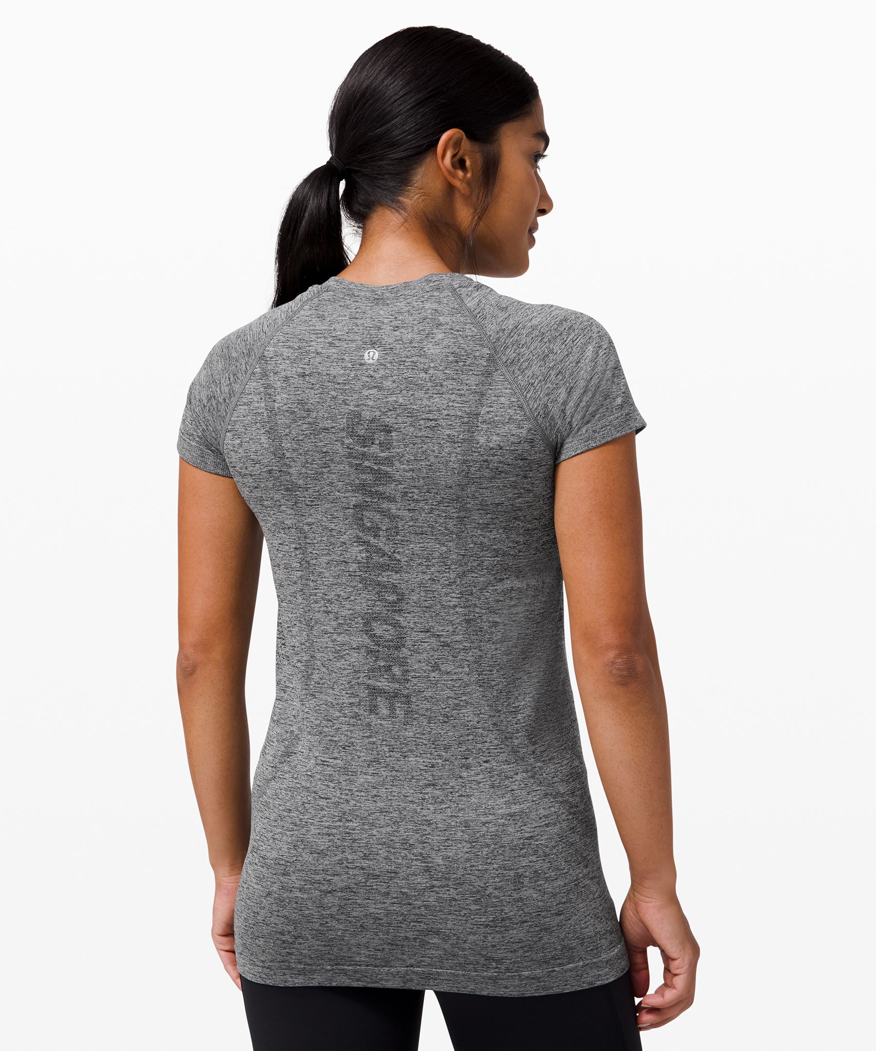 Lululemon Swiftly Tech Short-Sleeve Shirt 2.0, Lip Gloss, US10, Women's  Fashion, Activewear on Carousell