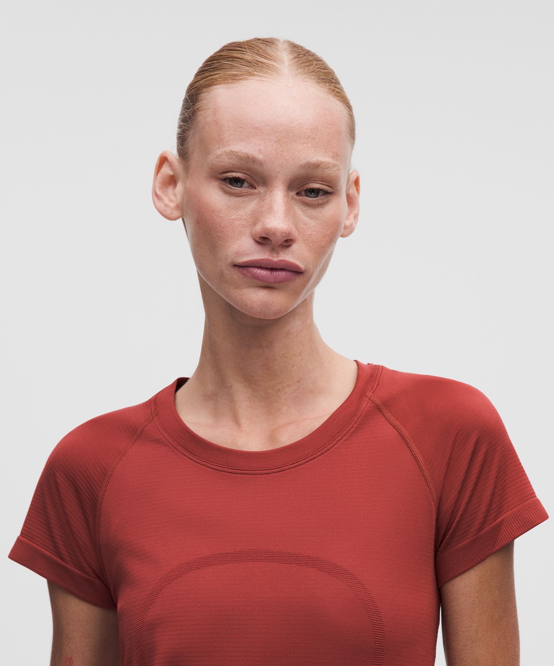 Swiftly Tech Kurzarmshirt&nbsp;2.0 *Taillenl&auml;nge