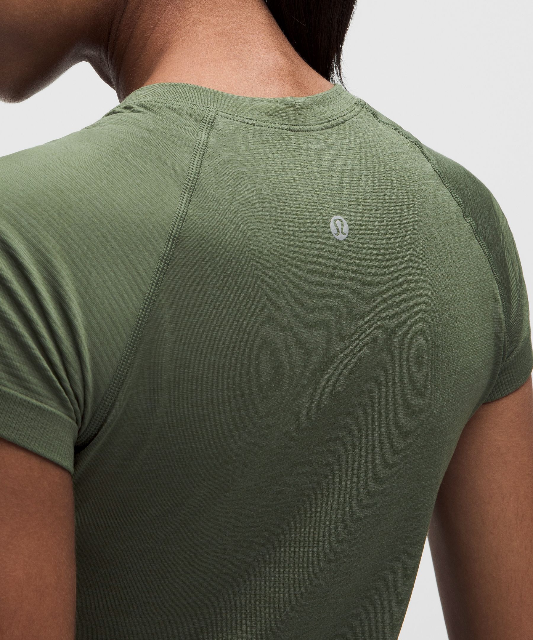 Camiseta de manga corta Swiftly Tech 2.0 *Longitud hasta la cintura