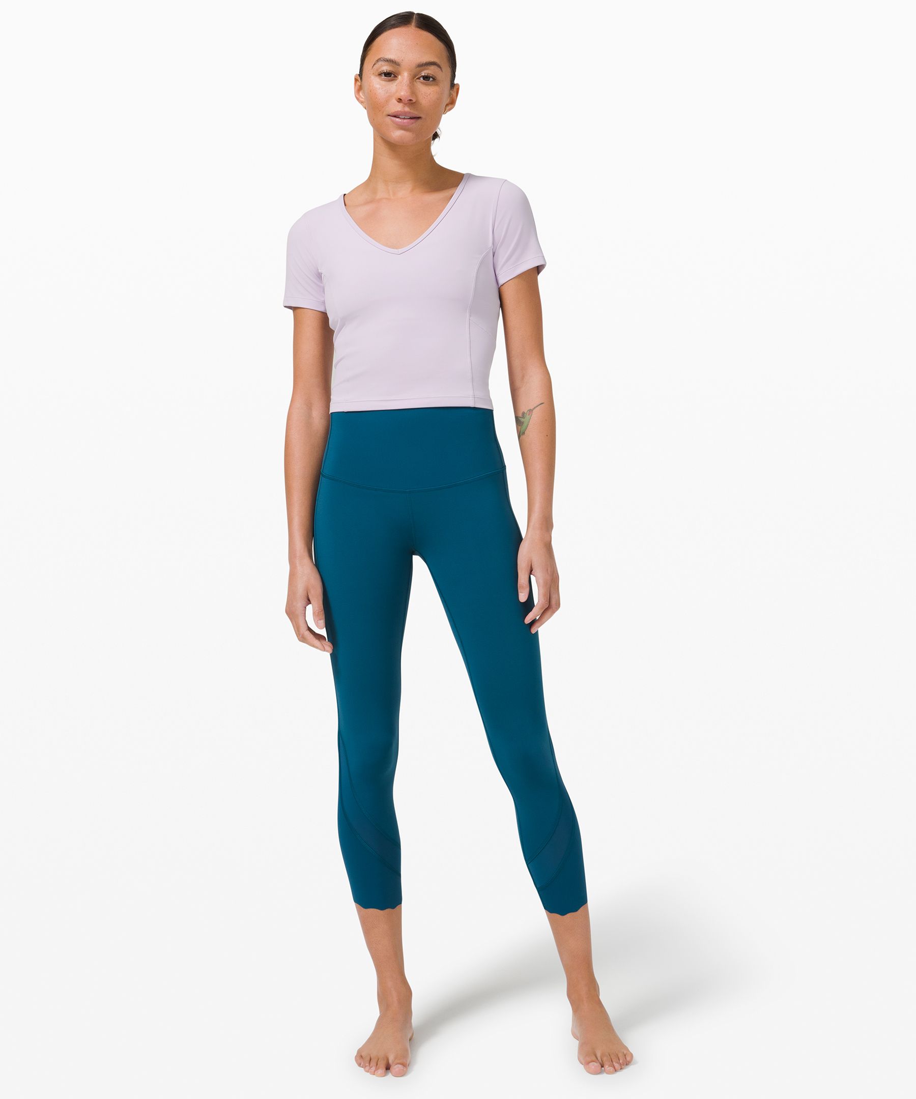 Nulu™ Cropped Slim Yoga Short Sleeve Shirt vs Align™ T-shirt: Has