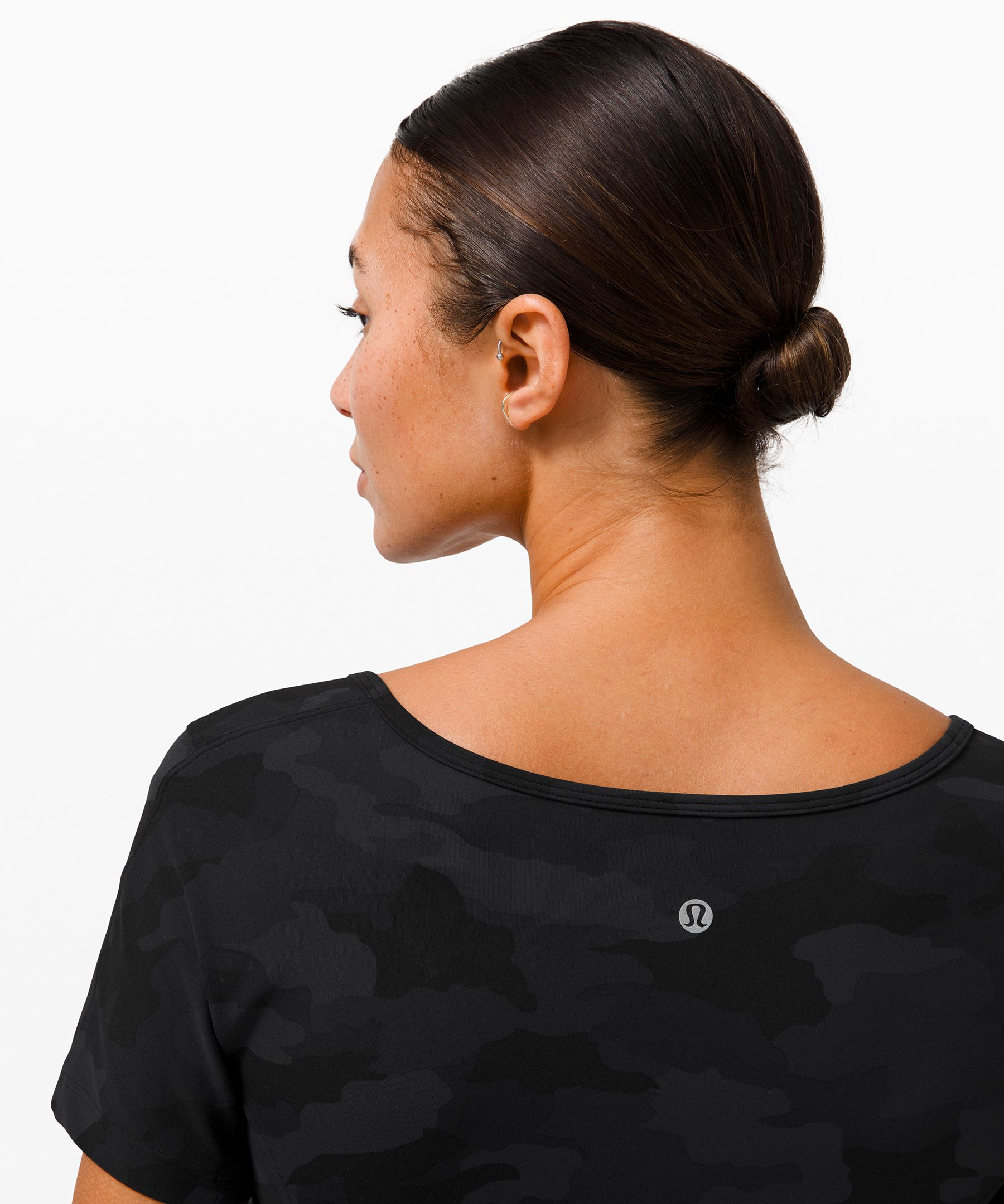 Nulu™ Cropped Slim Yoga Short Sleeve Shirt vs Align™ T-shirt: Has anybody  tried both that can comment on difference in fit and performance? :  r/lululemon