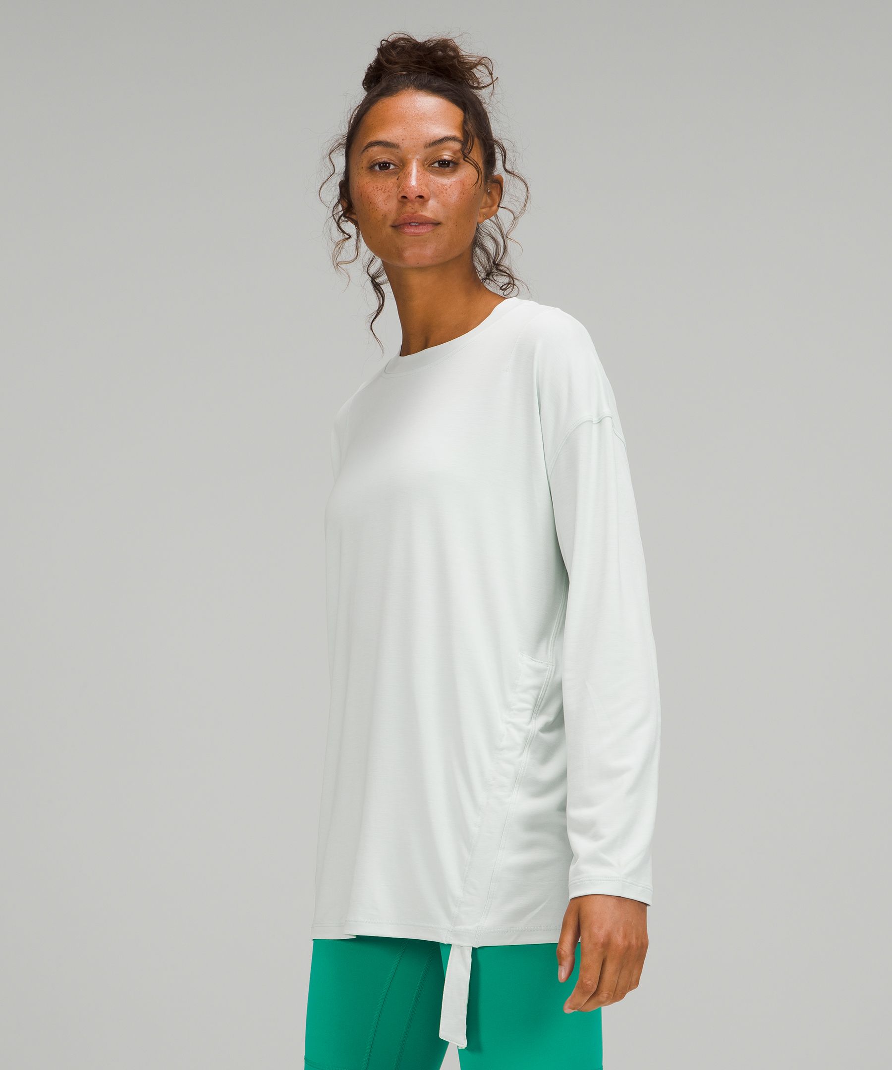 Lululemon Cinch It Long Sleeve - Size 4 – The Shop District