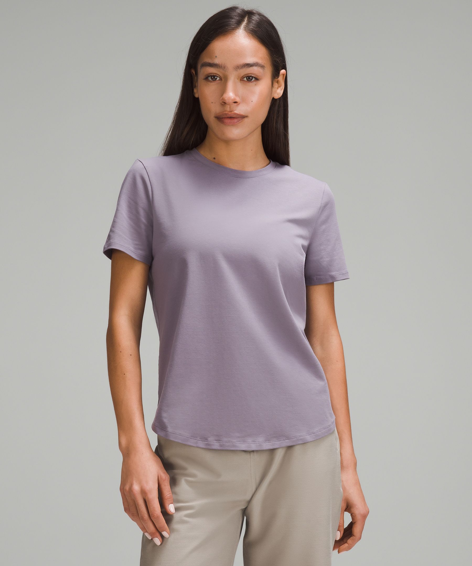 lululemon – Women's Love V-Neck T-Shirt – Color Light Grey/Grey